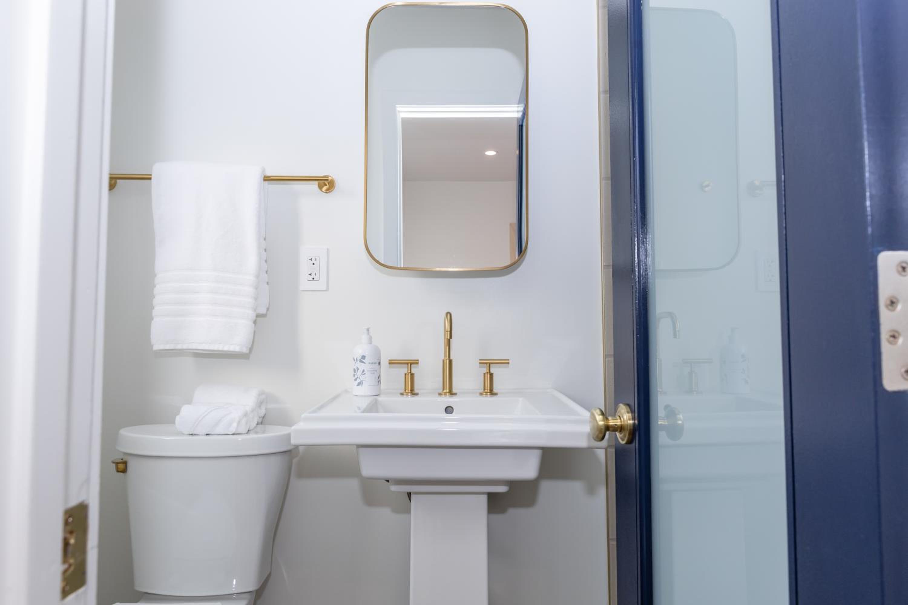 Luxury 2br 2ba Beverly Hills Near Cedars Sinai