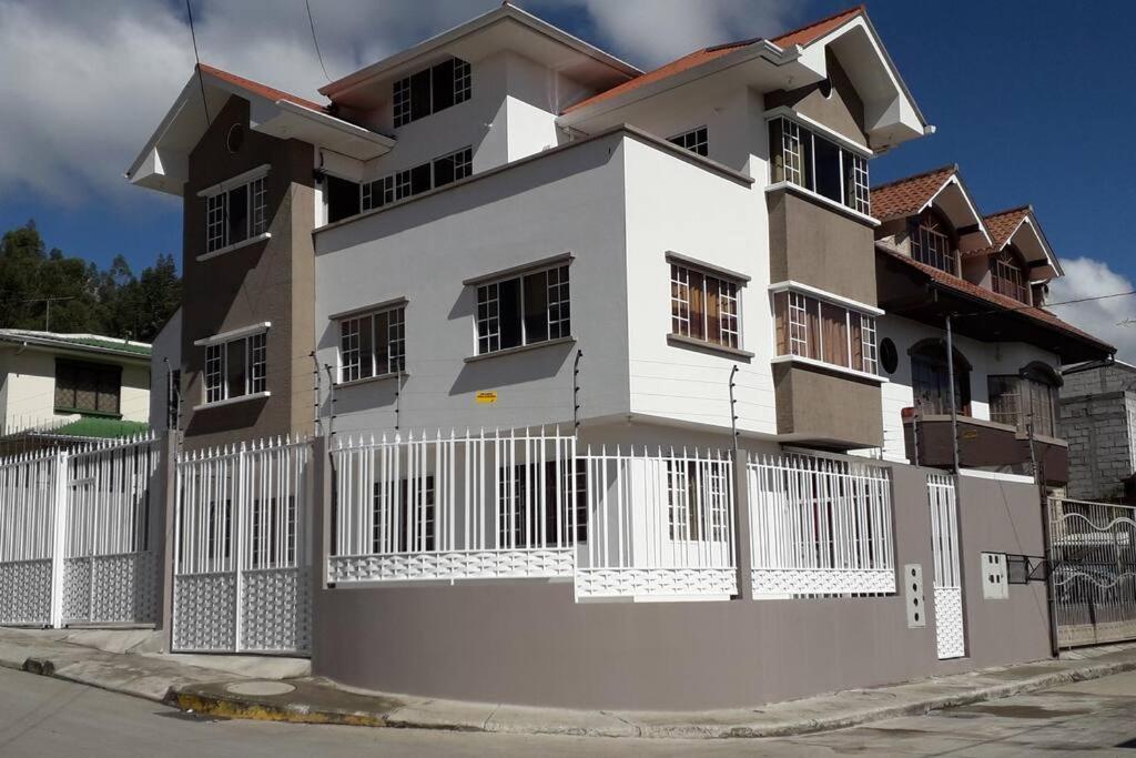 Departamento El Rosal 1 view 4