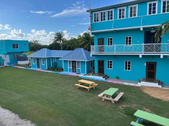 Daphne's Lagoon Lodge