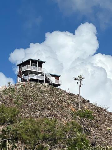 Daphne's Lagoon Lodge