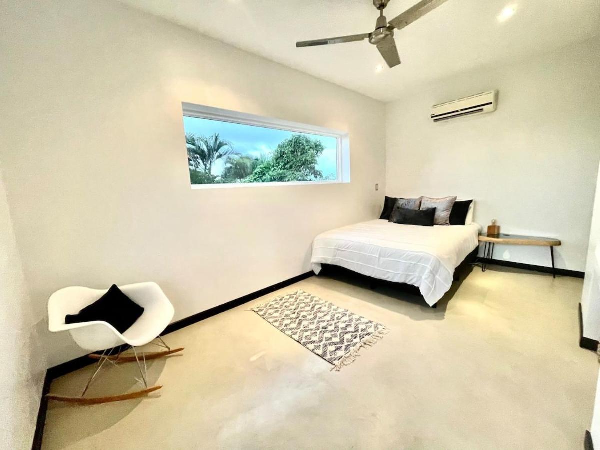 Serene Hilltop Haven Infinity Views Tranquil Vibe
