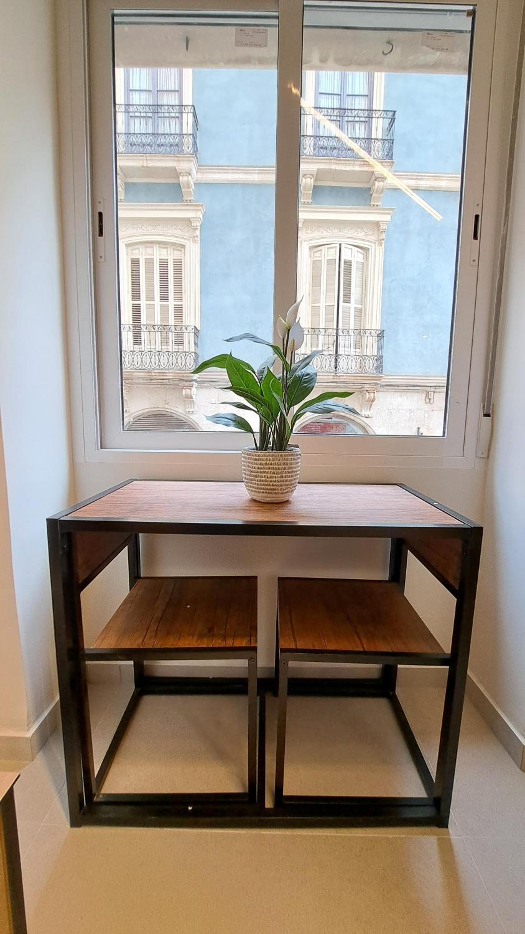 Historic Seaside Elegance Apartment