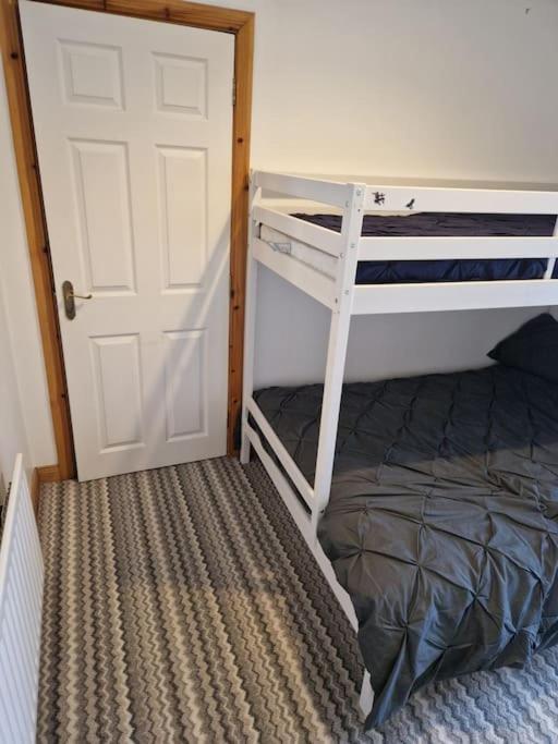2 Bedroom, City Centre Town House with Jacuzzi Tub view 3