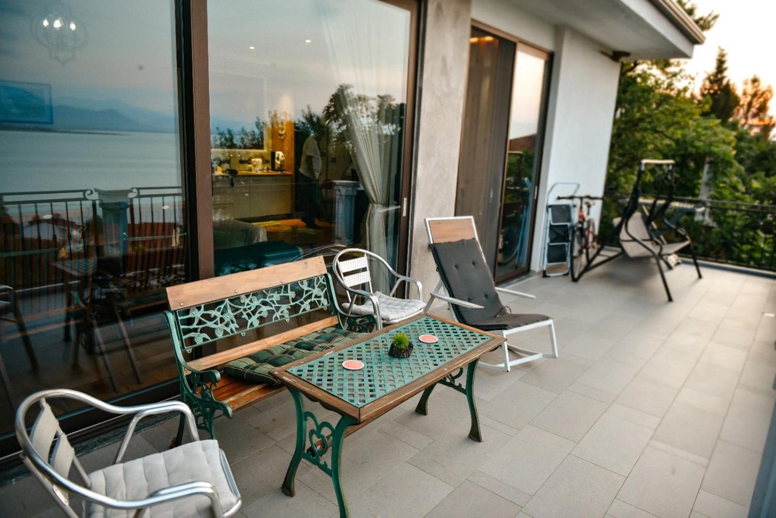Panoramic View over Shkodra's Lake - Serena Home