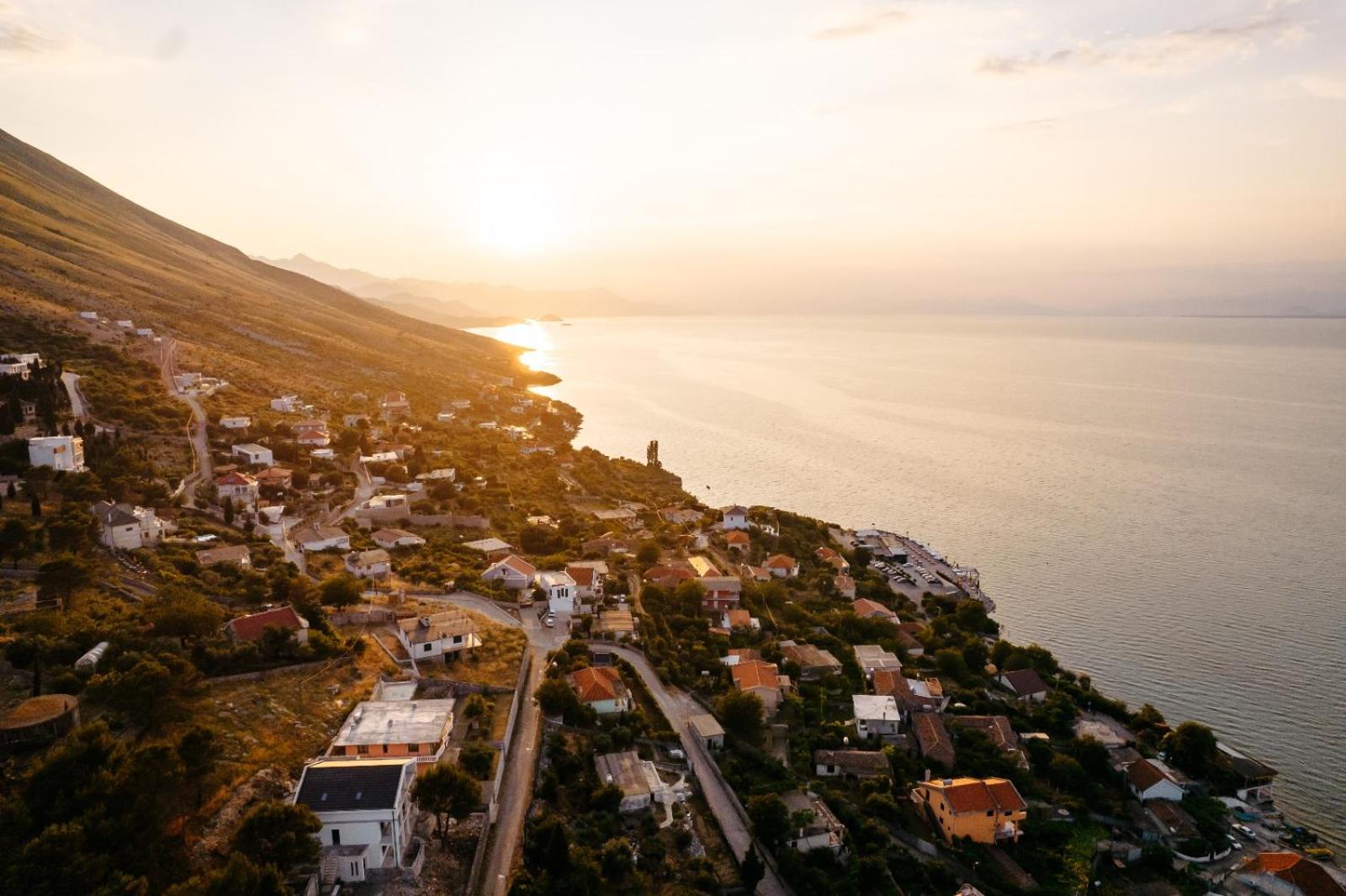 Panoramic View over Shkodra's Lake - Serena Home