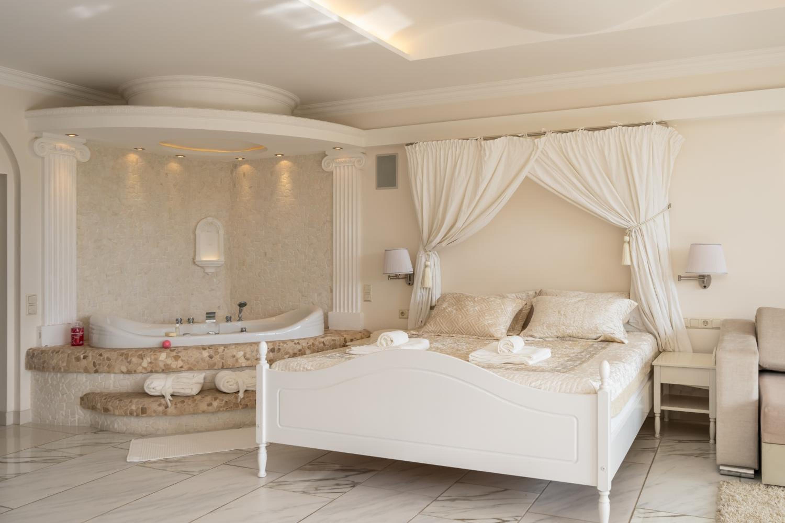 Jacuzzi Penthouse with Terrace and Free Parking - Riga view 2