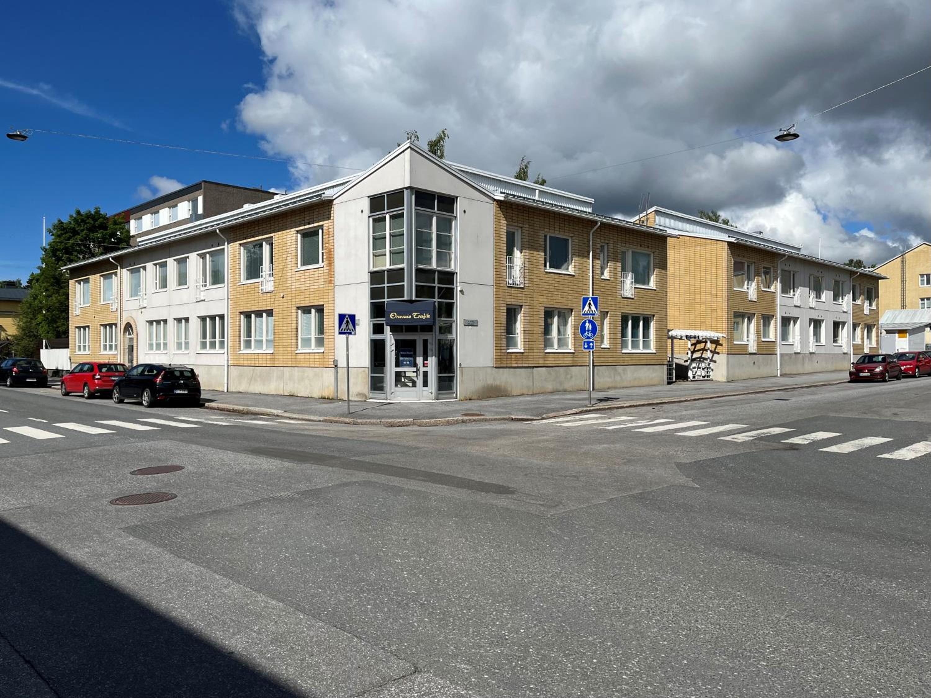 Hotel Bright City Apartment with Parking space and Wi-Fi - Image 1