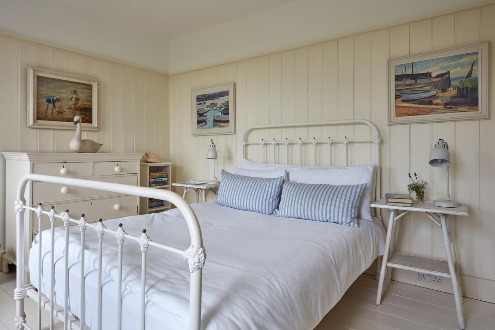 Mariner's Cottage by Coaste view 2