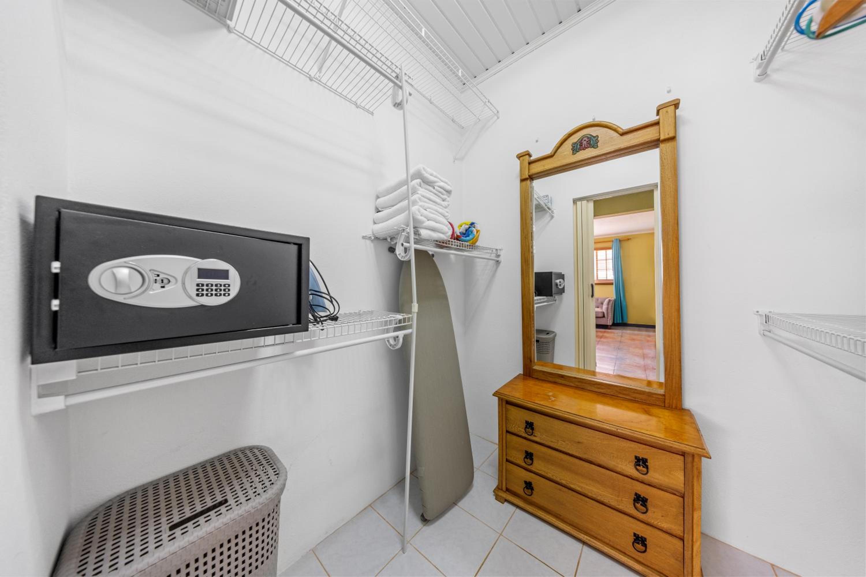 Cadushi Cove 4br Aruban Oasis Wpool & Bbq