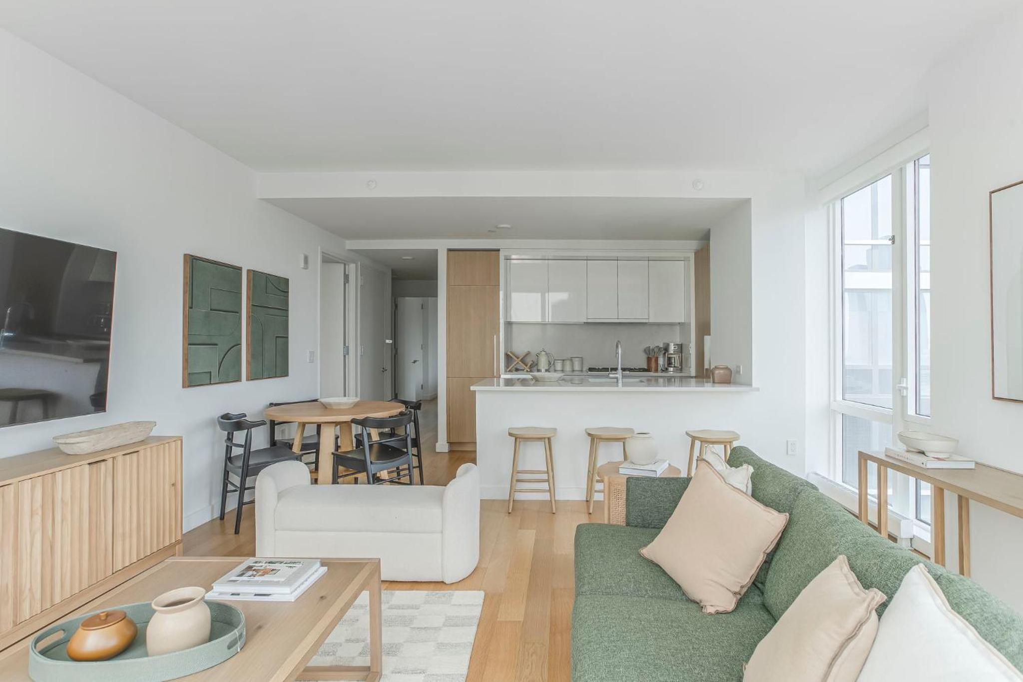 Adorable Hiding 2bd 2bath Gem