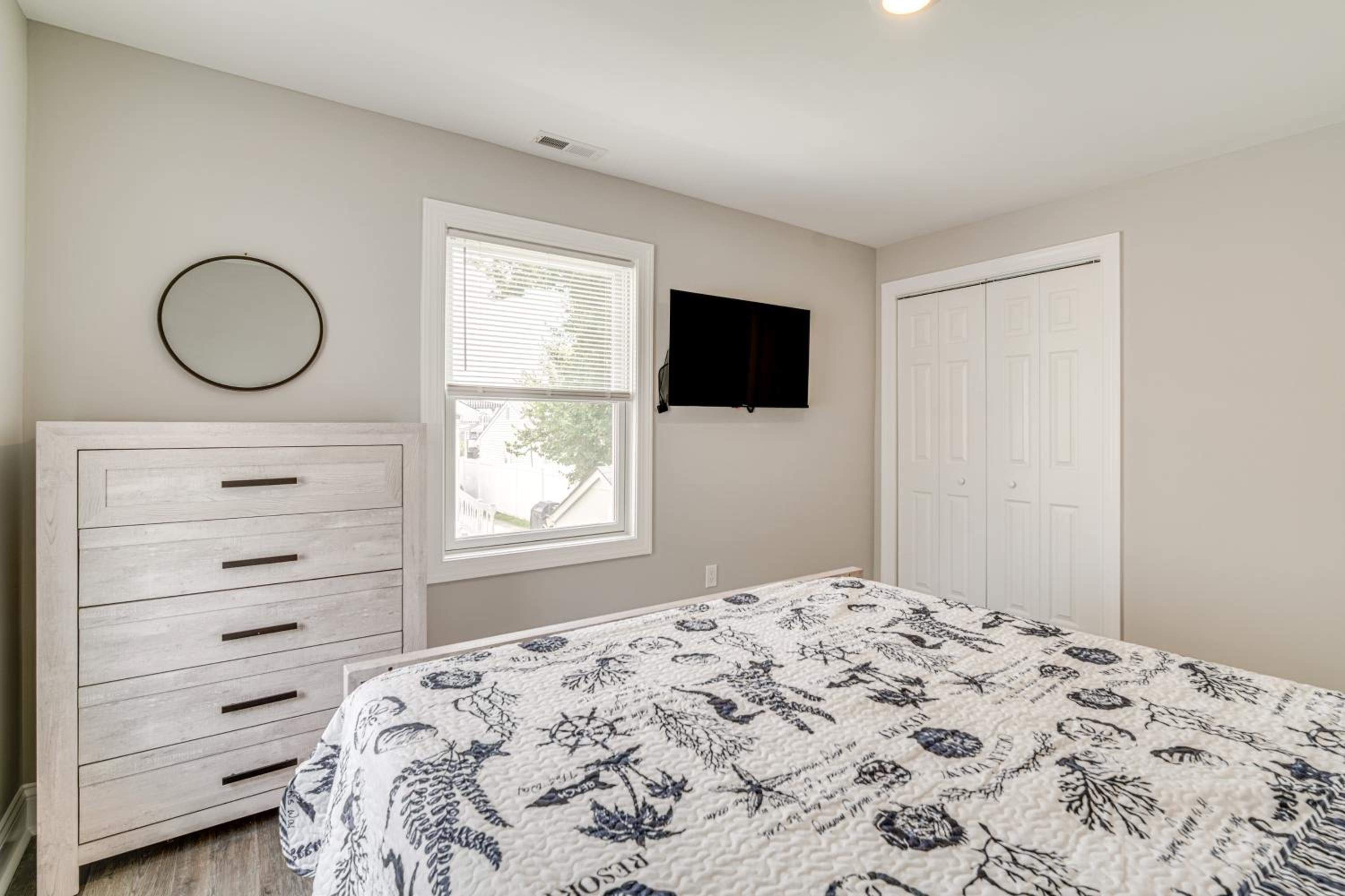 Newly Built North Wildwood Cottage, Walk to Beach!