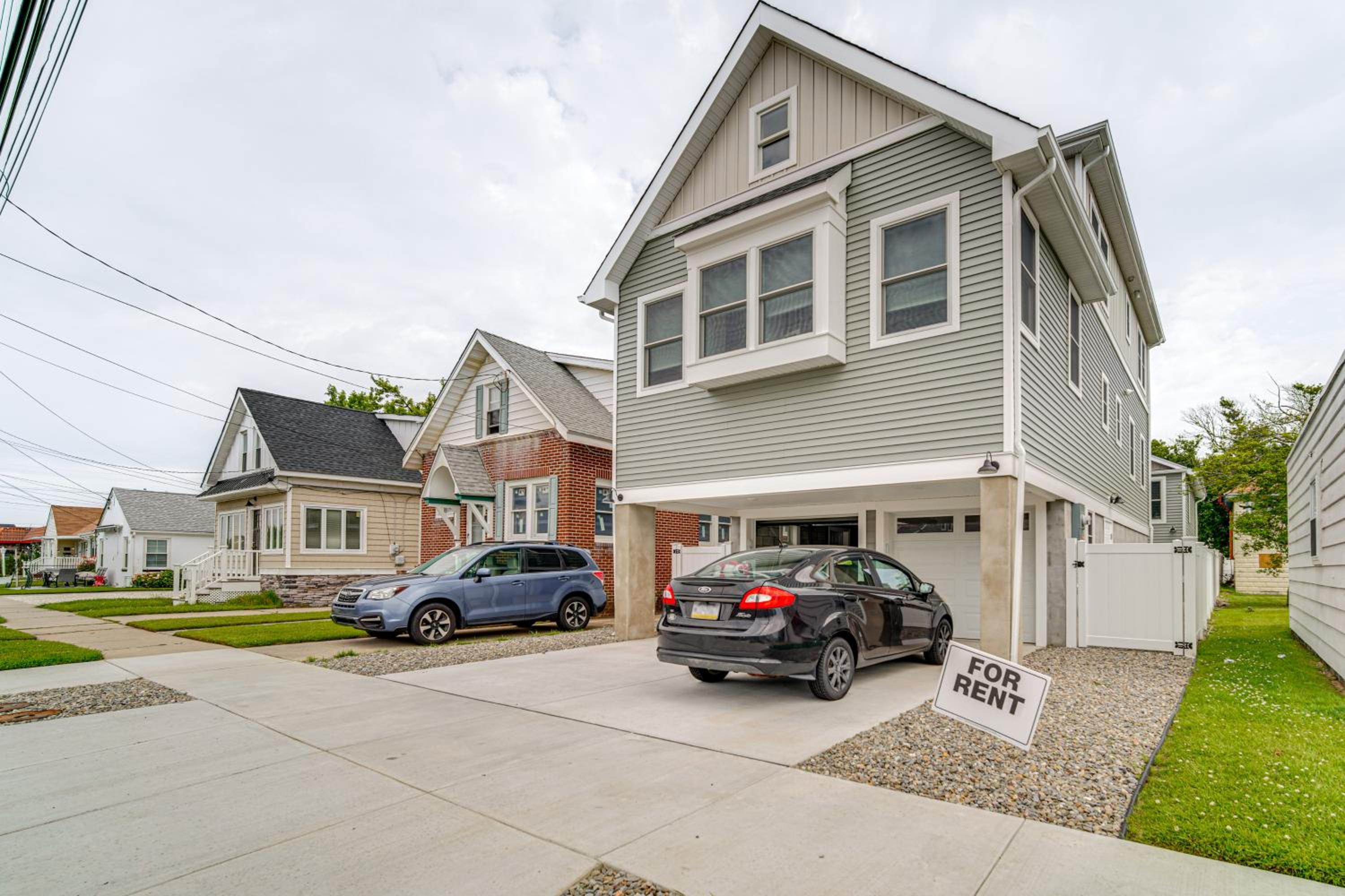 Newly Built North Wildwood Cottage, Walk to Beach!