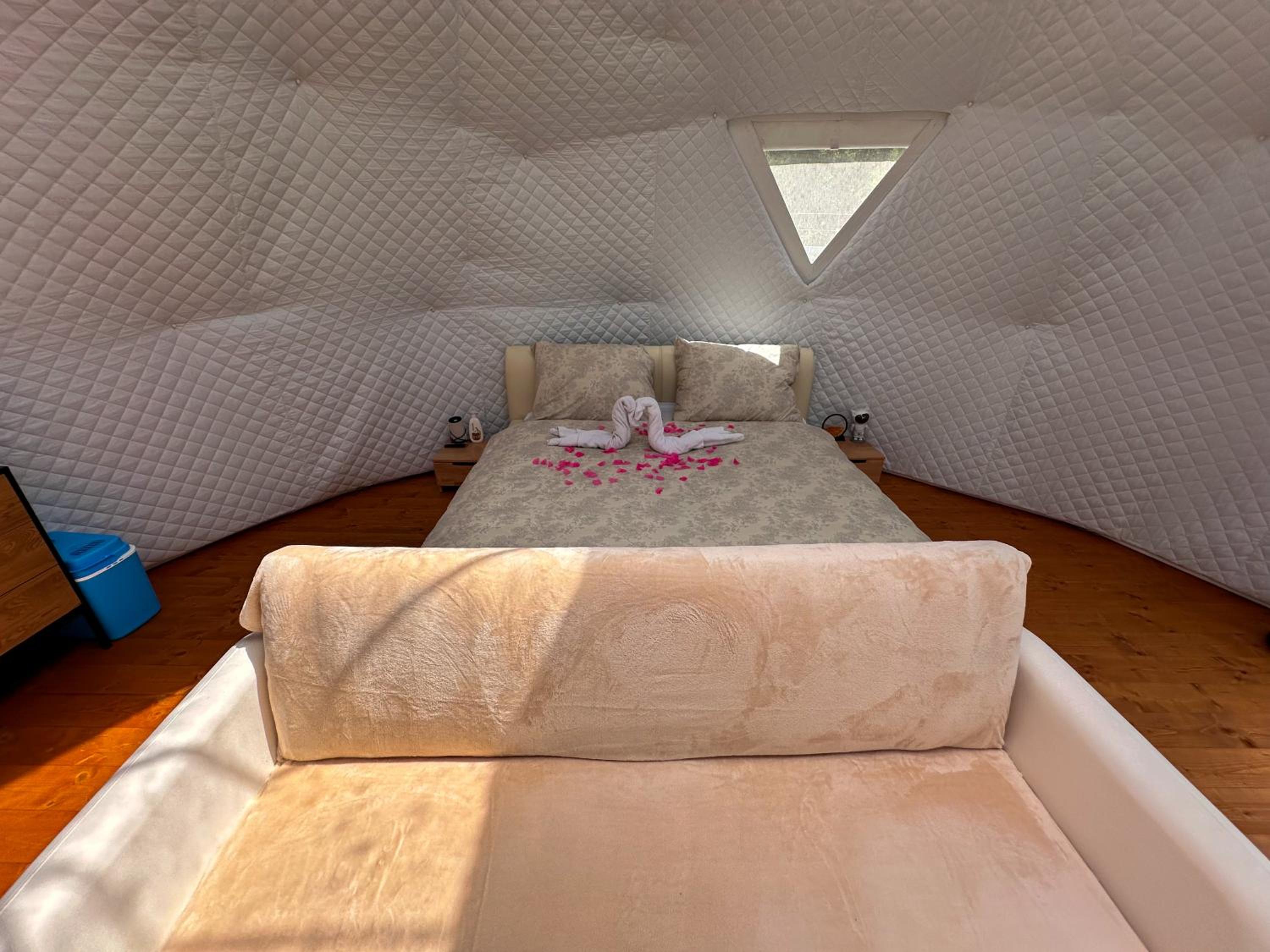 Hideaway Glamping