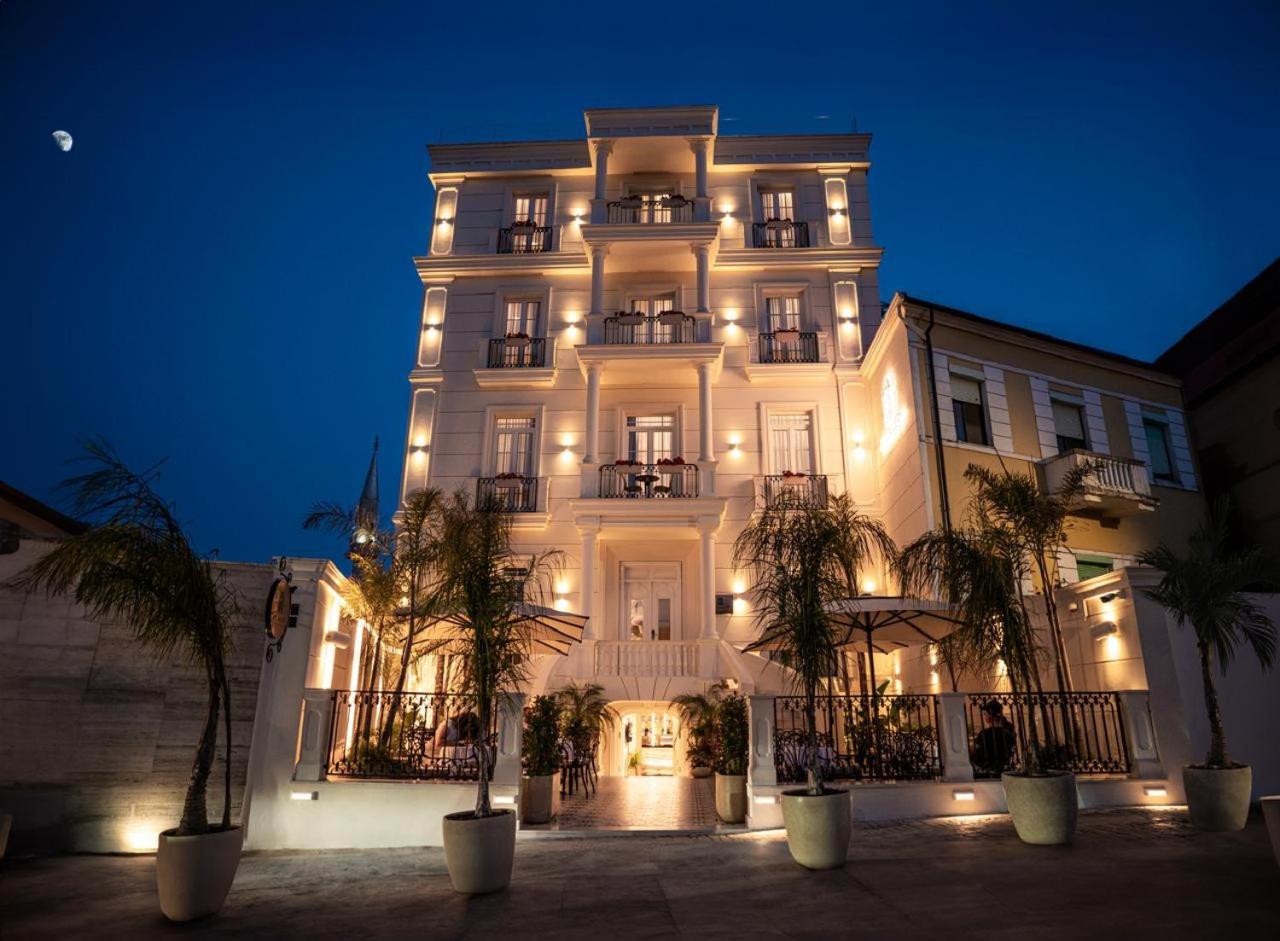 Hotel Art Gallery Boutique Hotel - Image 1