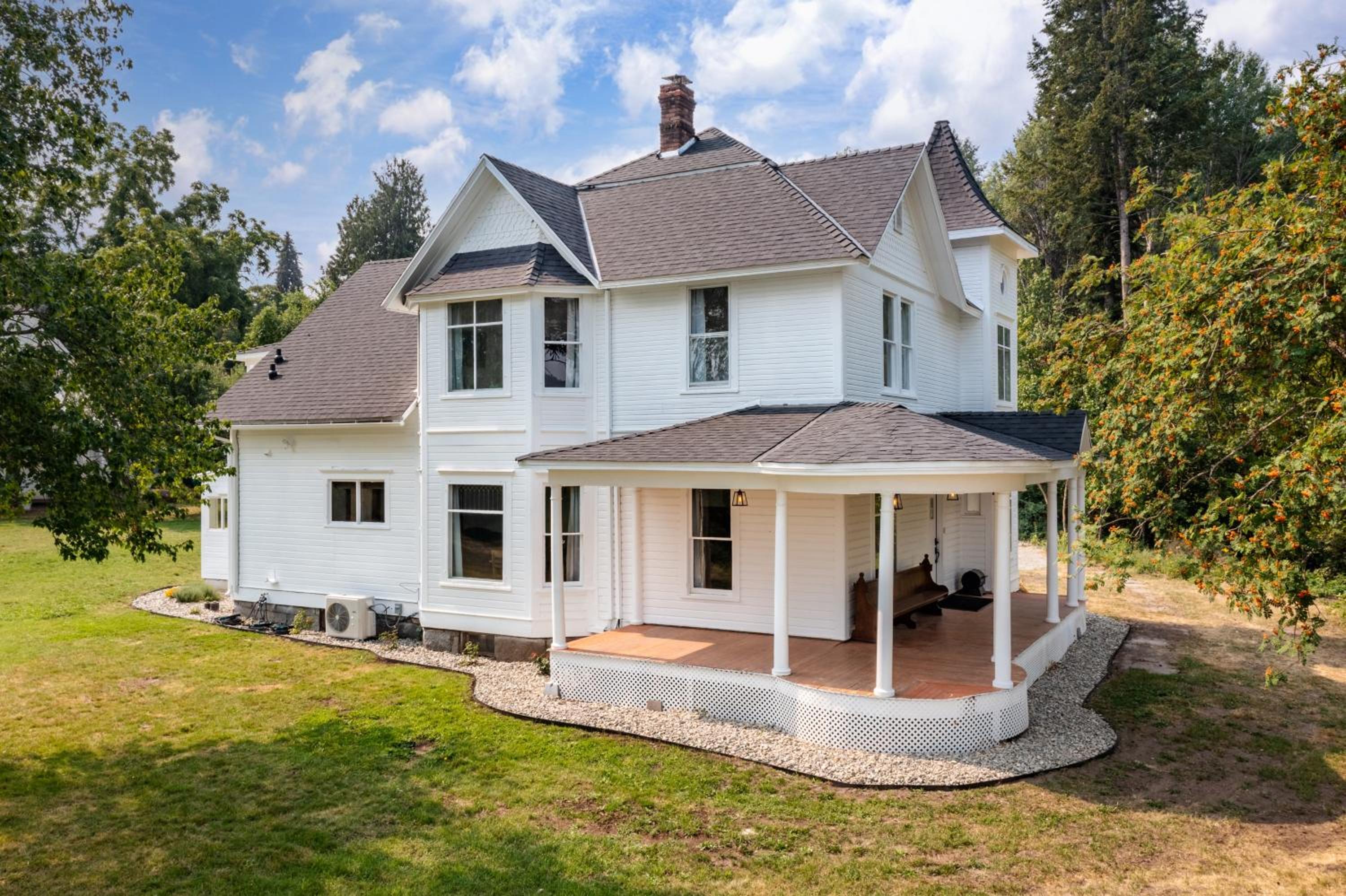 The Historic Bonners Family Home- 4 Bedroom - Panoramic River Views, Casino Nearby view 3