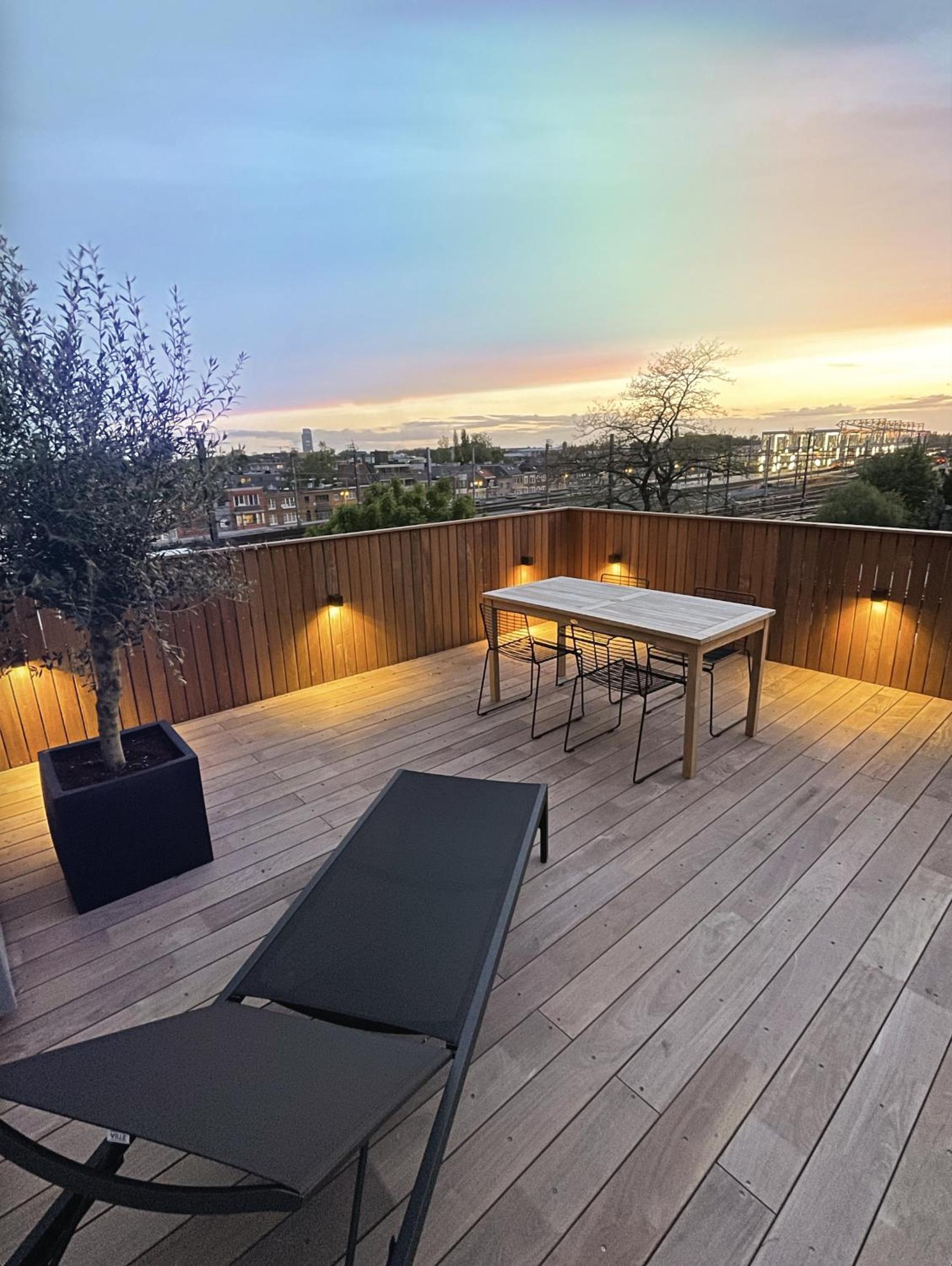 Penthouse with Airconditioning and Big Terrace, Close to Gent Sint-Pieters Station and City Centre