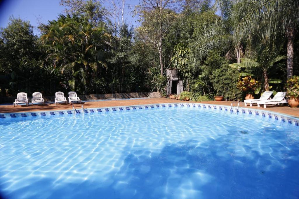 Six Garden Lodge