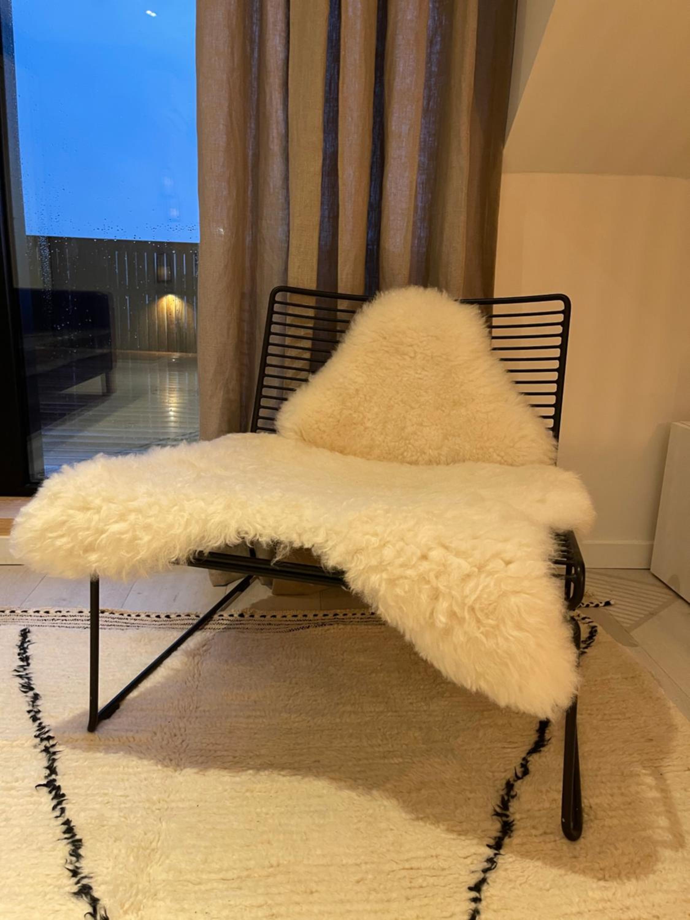 Penthouse with Airconditioning and Big Terrace, Close to Gent Sint-Pieters Station and City Centre