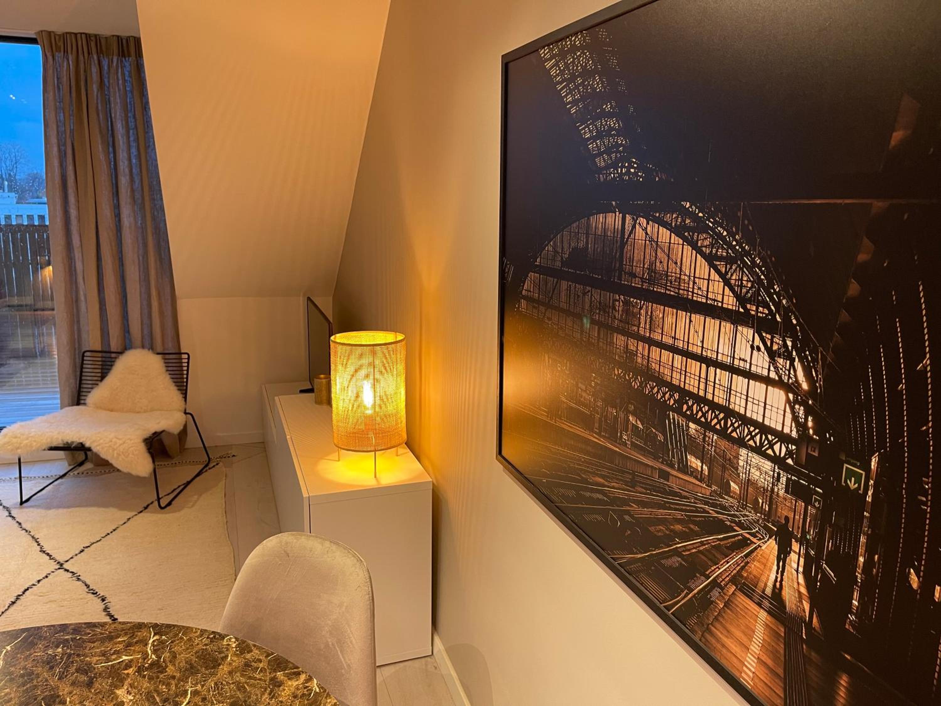 Penthouse with Airconditioning and Big Terrace, Close to Gent Sint-Pieters Station and City Centre