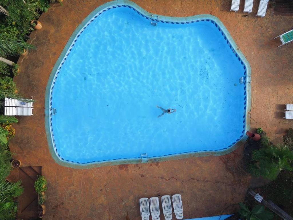 Six Garden Lodge
