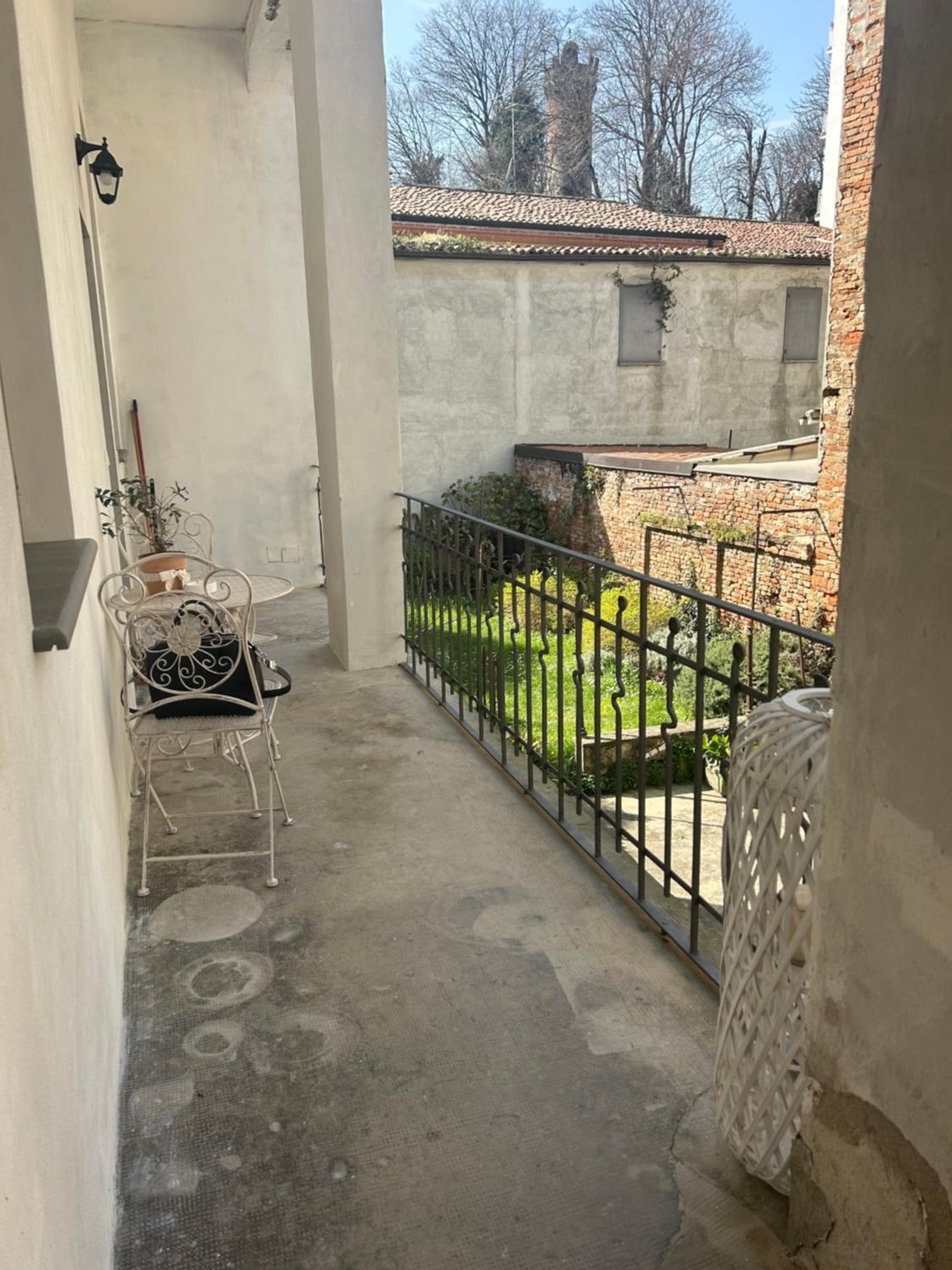 Aporti Home view 2