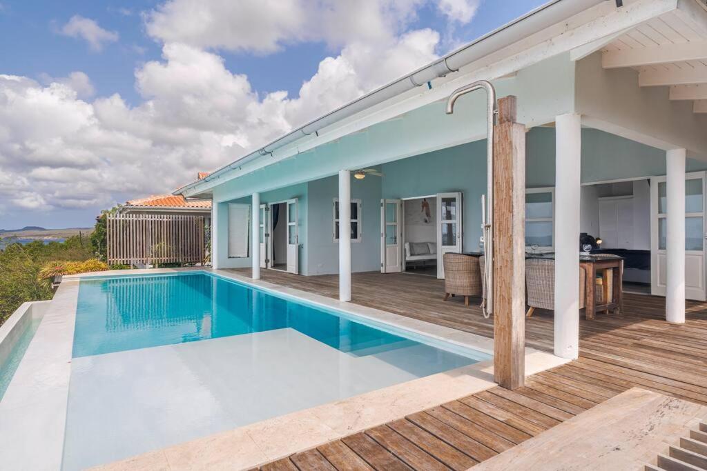 Cliff Cottage- Vacation villa with breath taking sea view