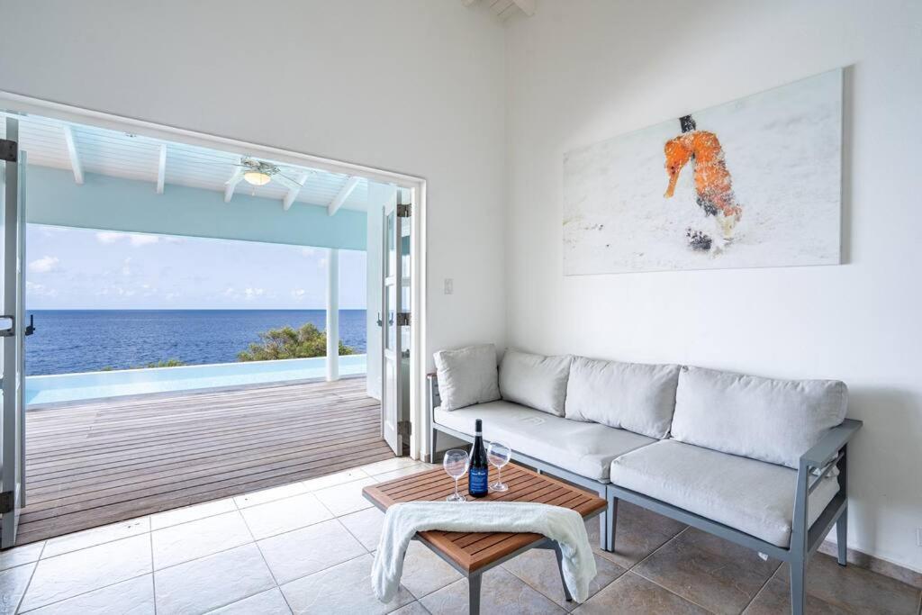 Cliff Cottage- Vacation villa with breath taking sea view