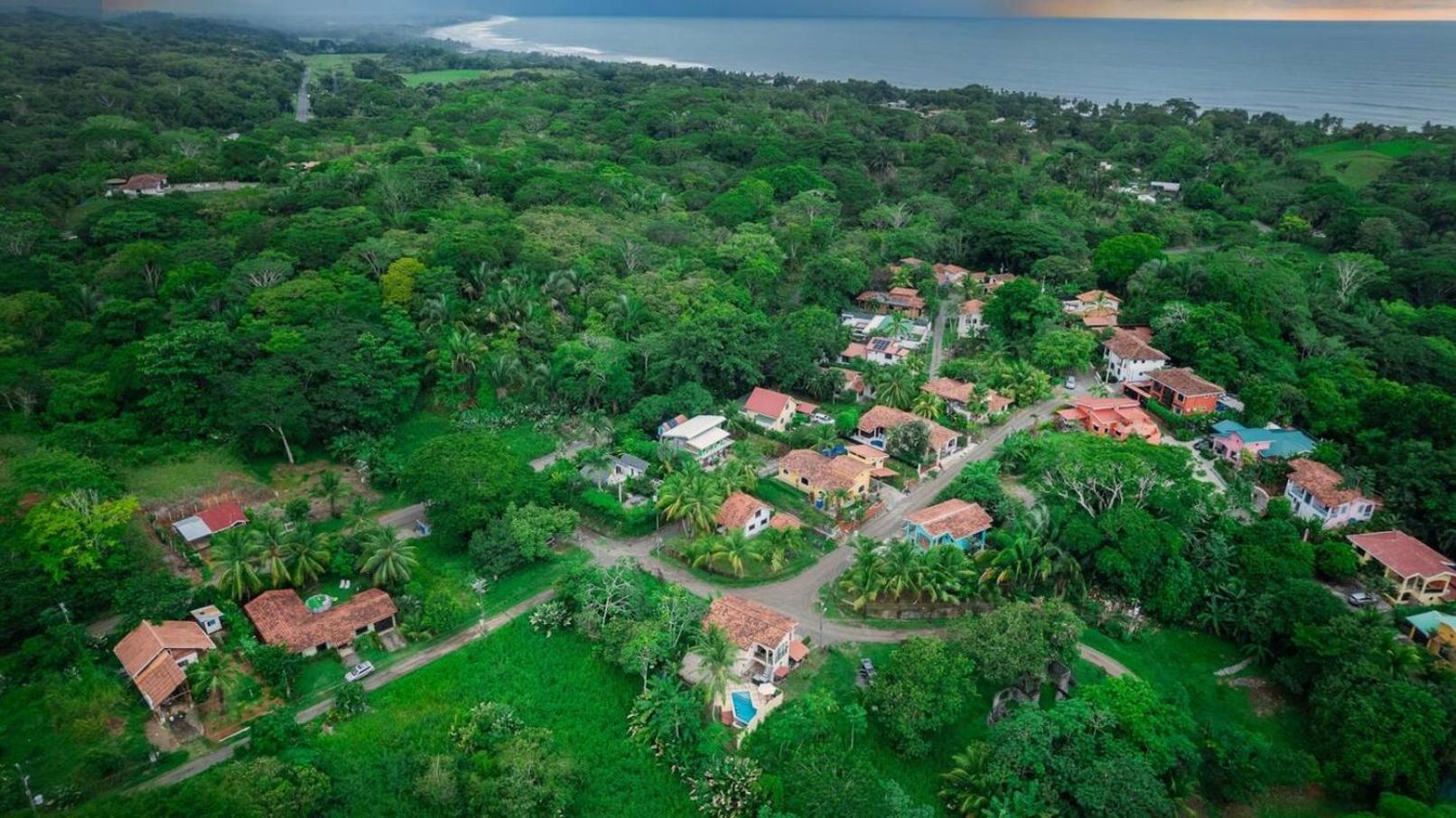 Villa Cascada by Vacation Pura Vida