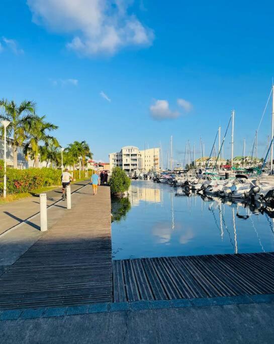 Studio confort proche de la Marina view 3