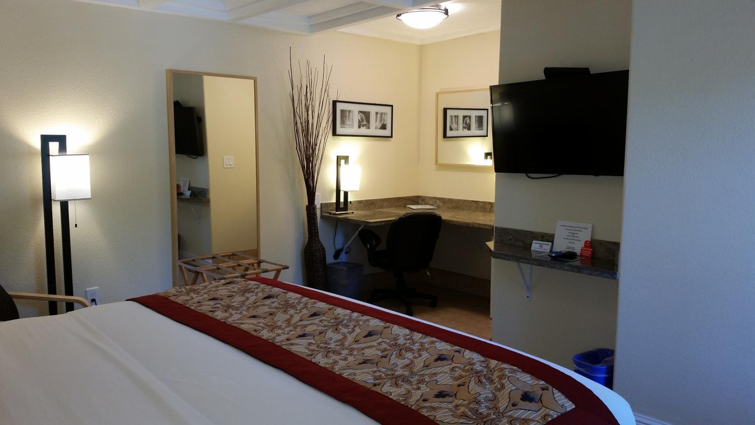 Marin Lodge