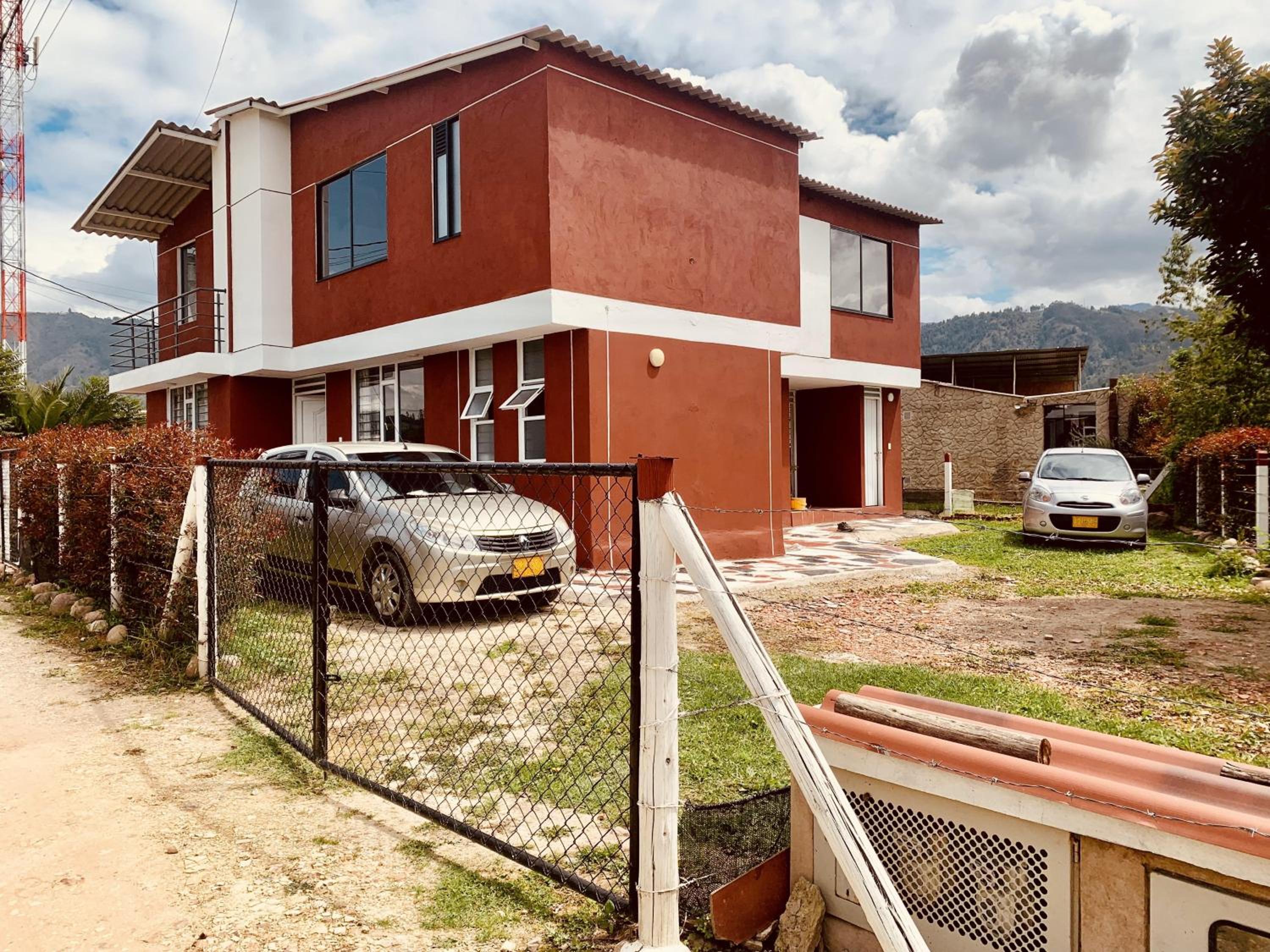 Trinity House Casa campestre cerca de Paipa