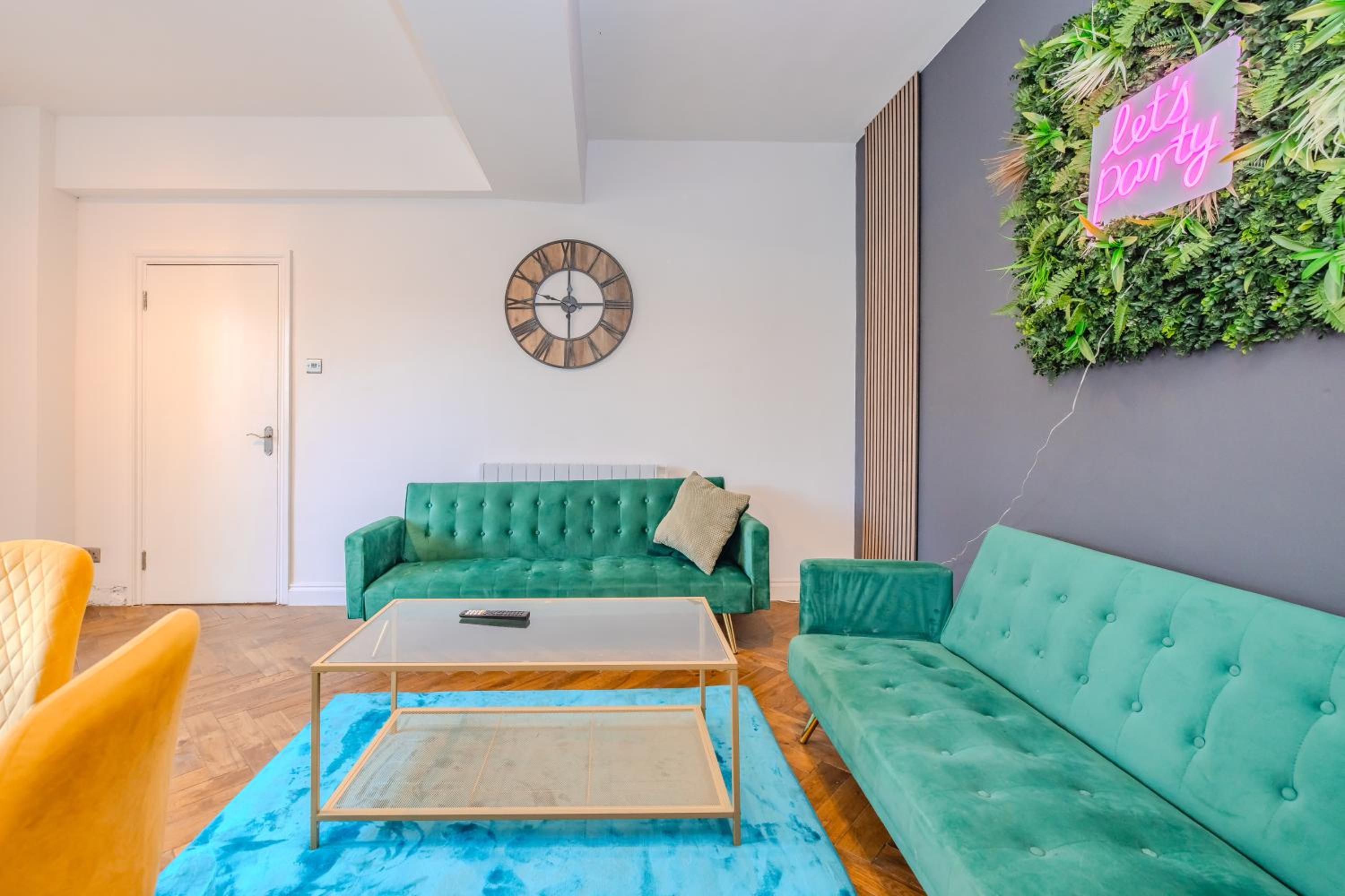 lounge