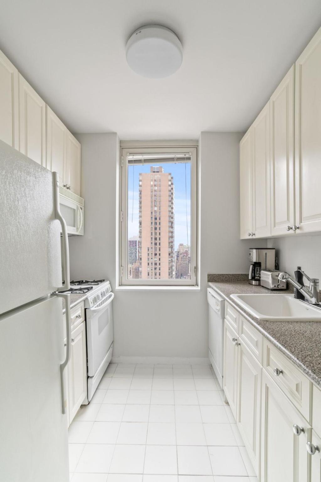 Elegant 2bed 2bath apt