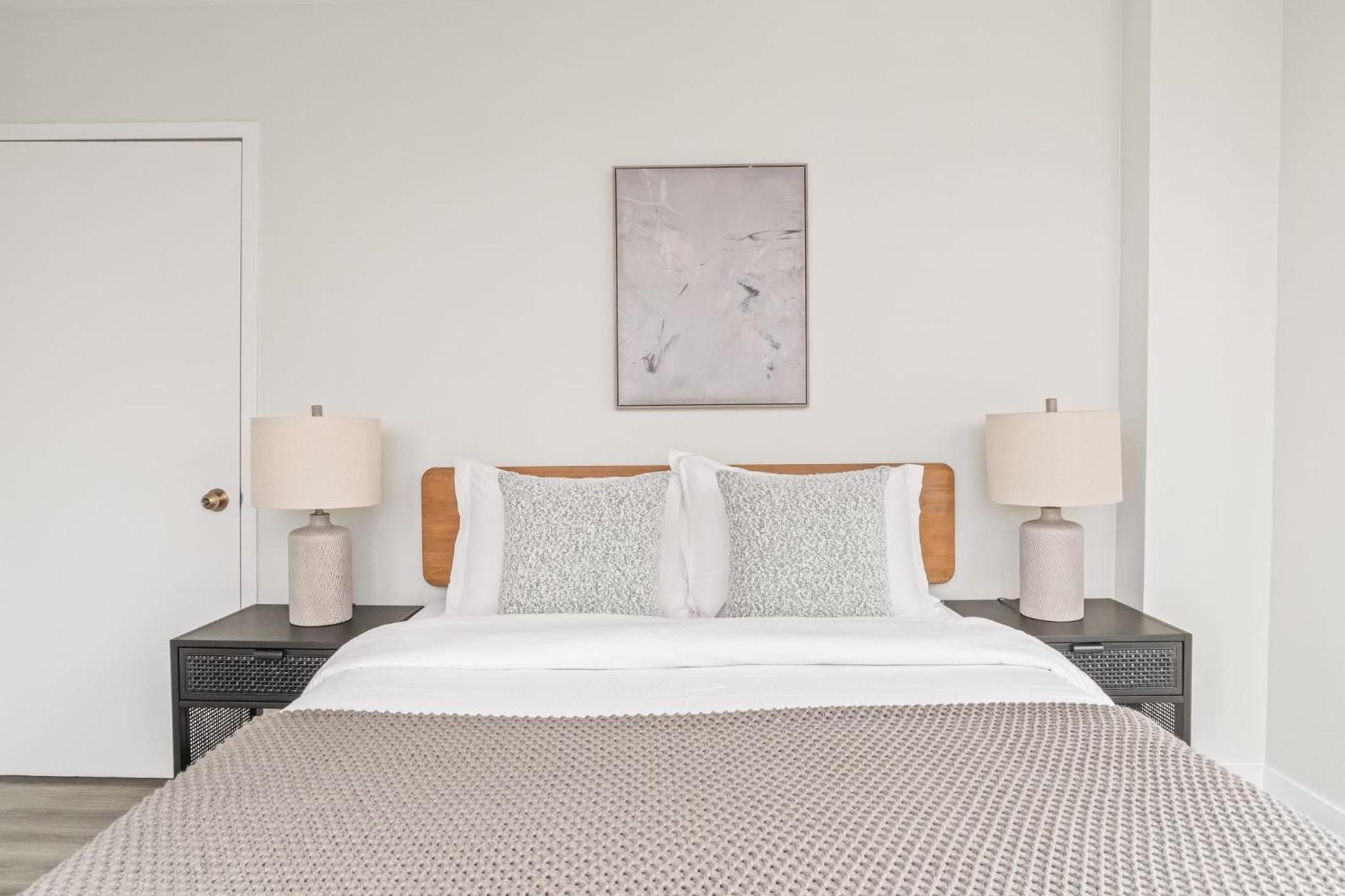 Elegant 2bed 2bath apt