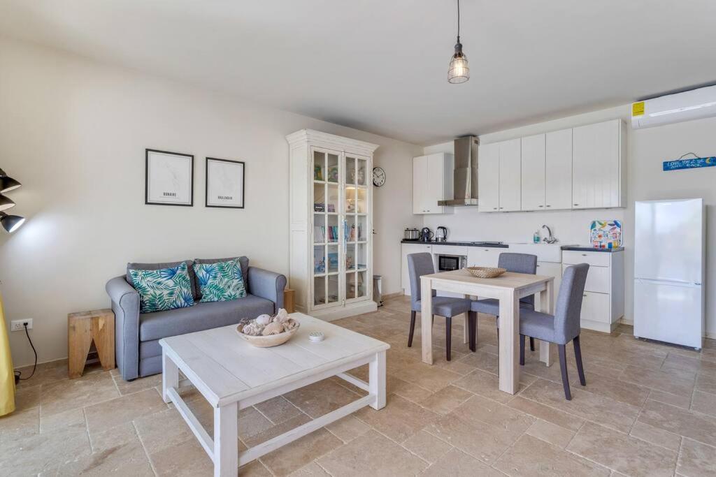 Ocean Breeze Apartments #33