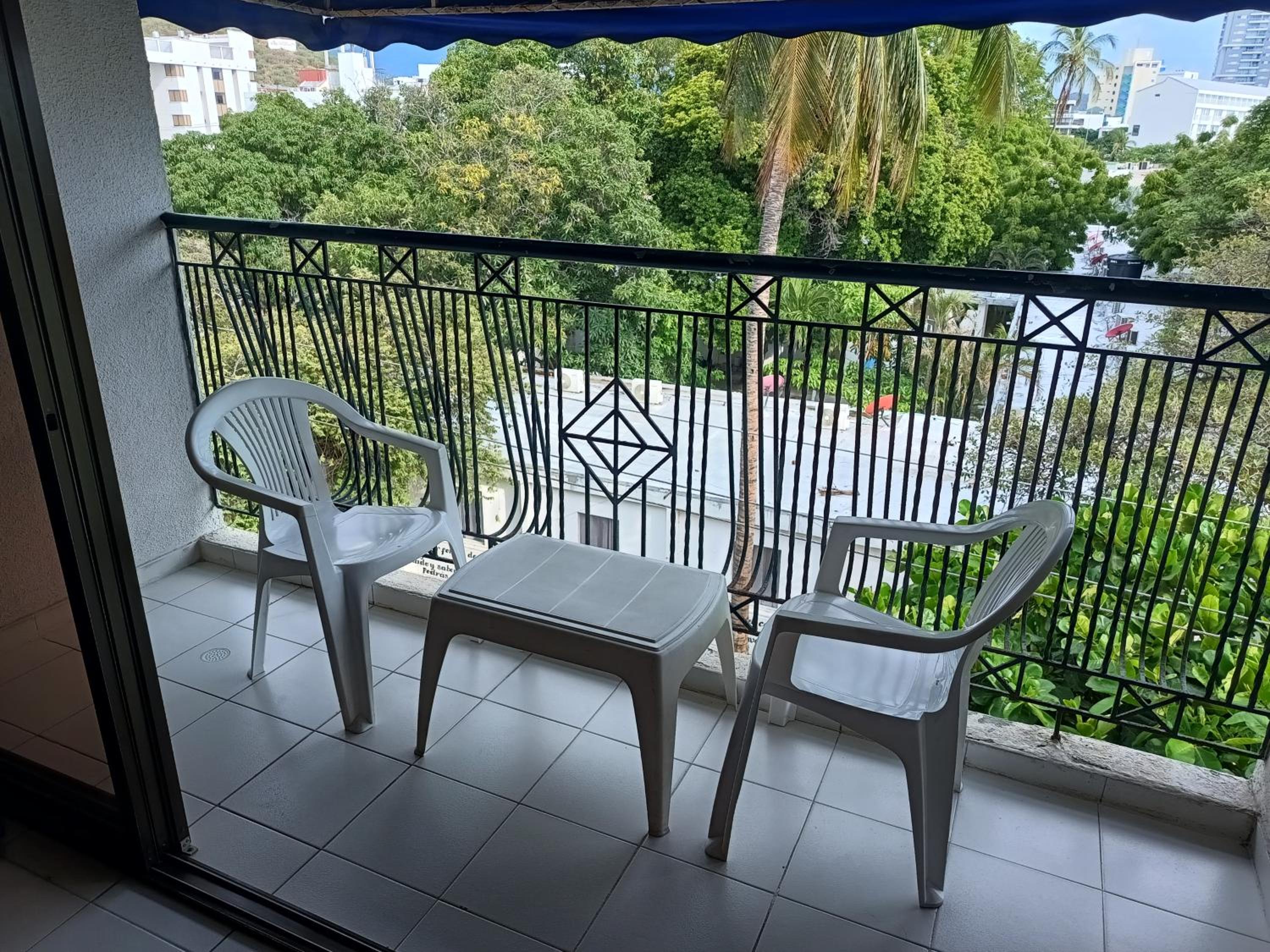 VILLA IRIS