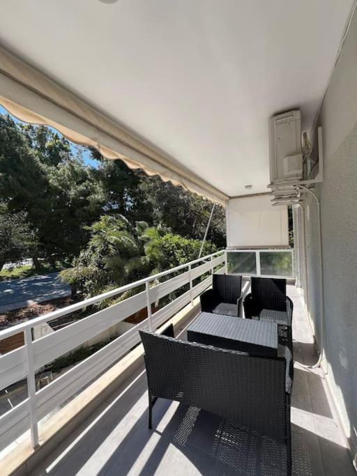 Vouliagmeni Thalassa Apartment