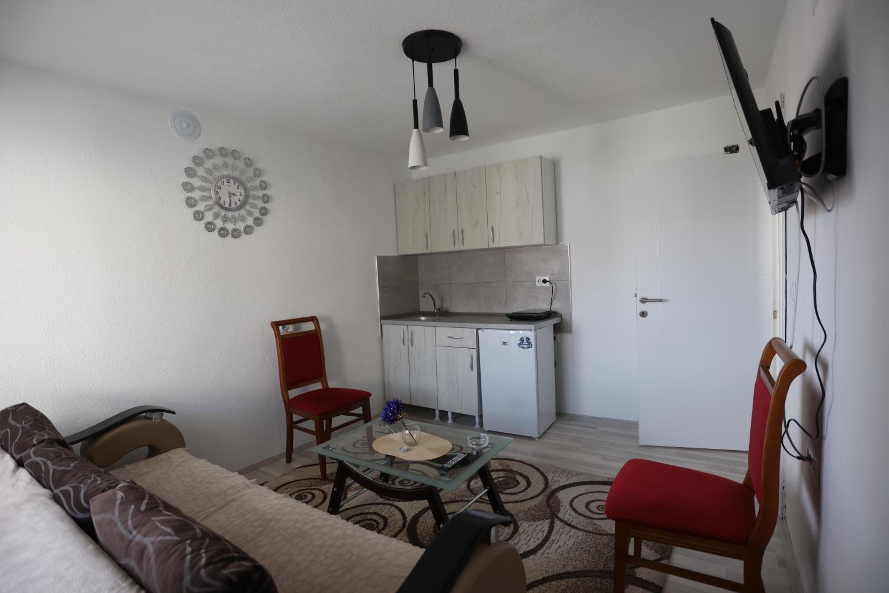Alek Apartman