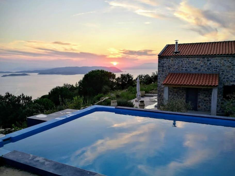 Photo 32