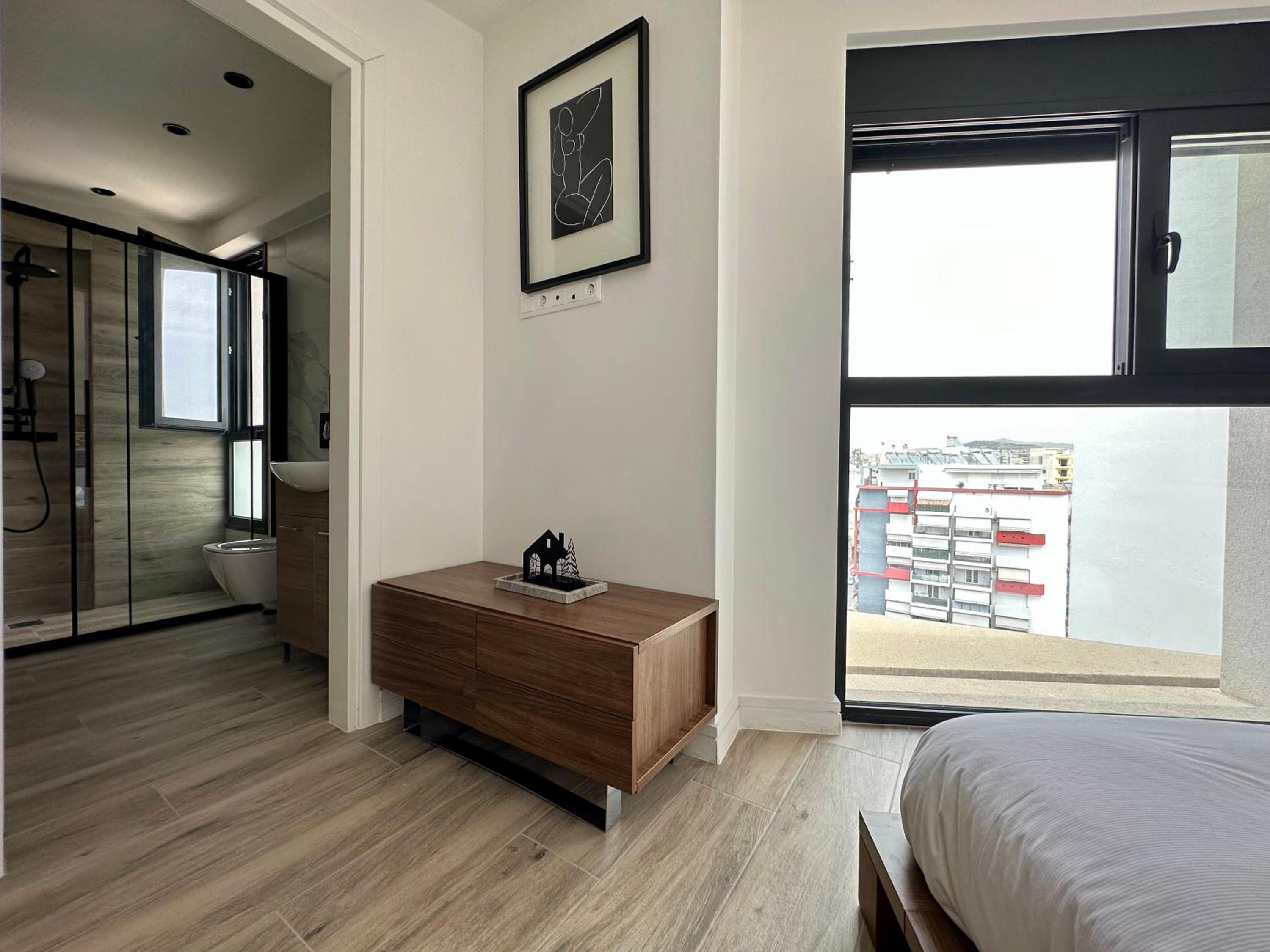 Sky Suite Apartments - Cloud9 in the City