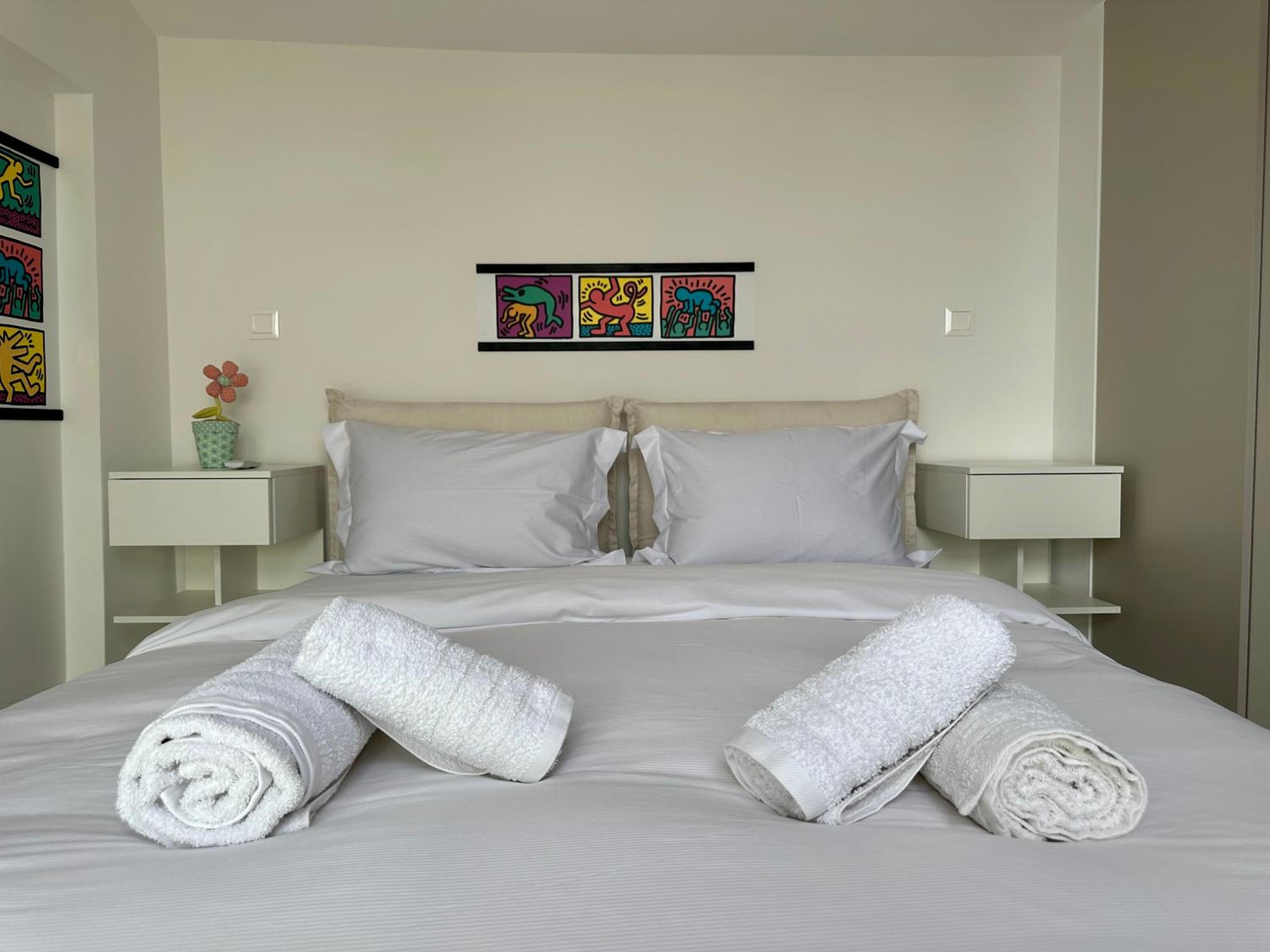 Sky Suite Apartments - Cloud9 in the City
