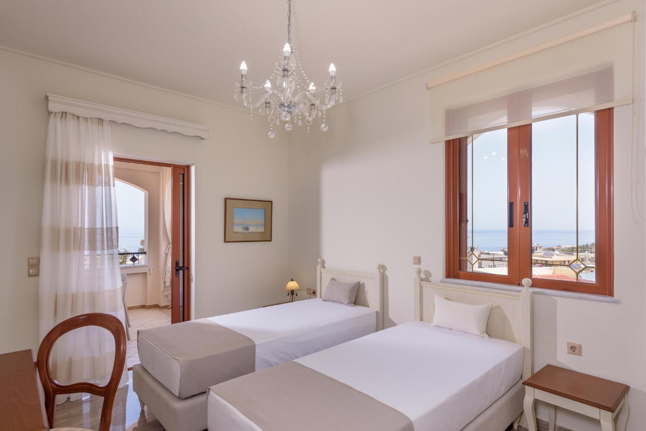 Villa Araucaria private pool Jacuzzi Seaview