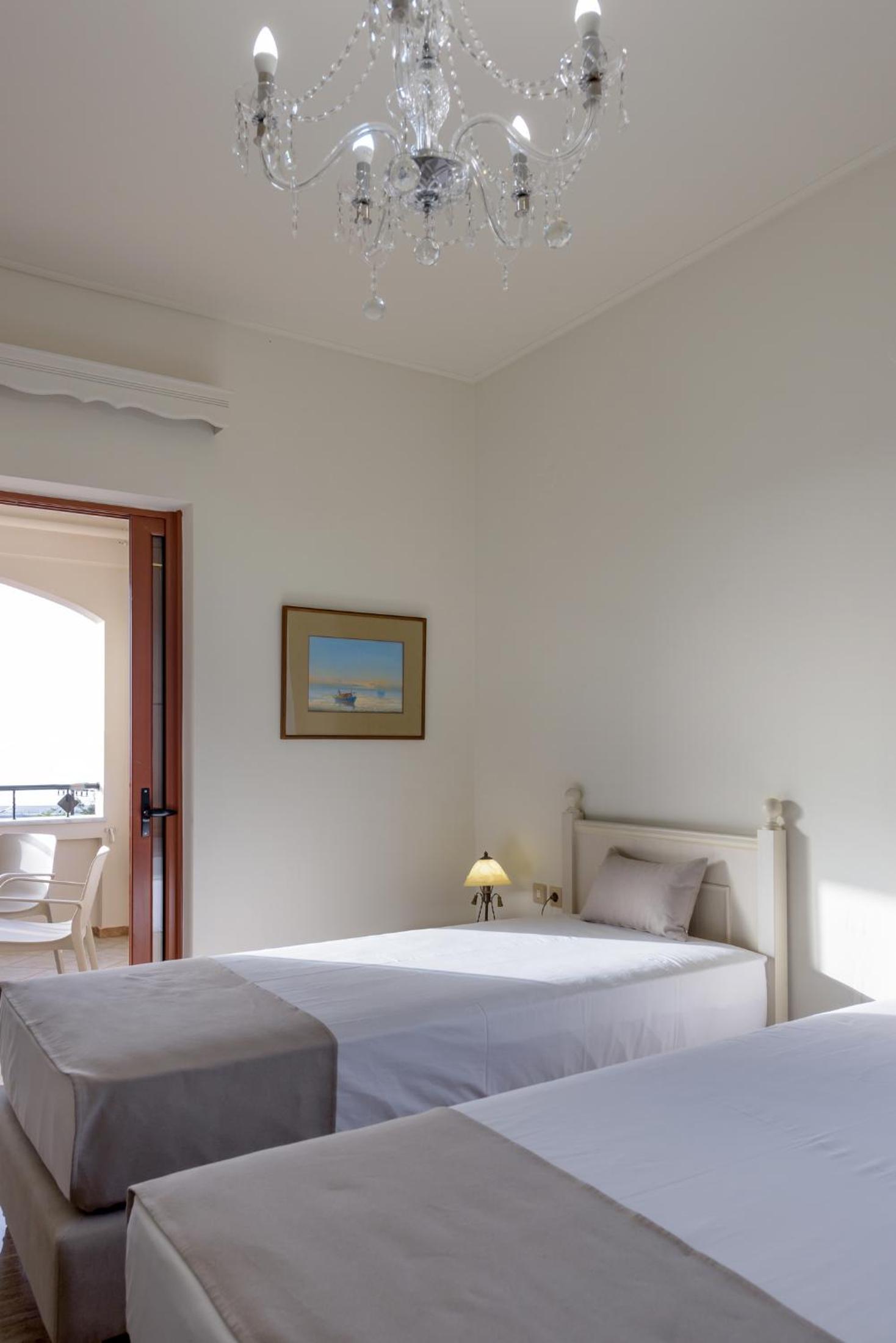 Villa Araucaria private pool Jacuzzi Seaview