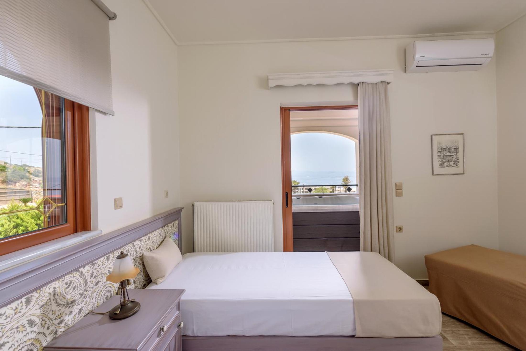 Villa Araucaria private pool Jacuzzi Seaview