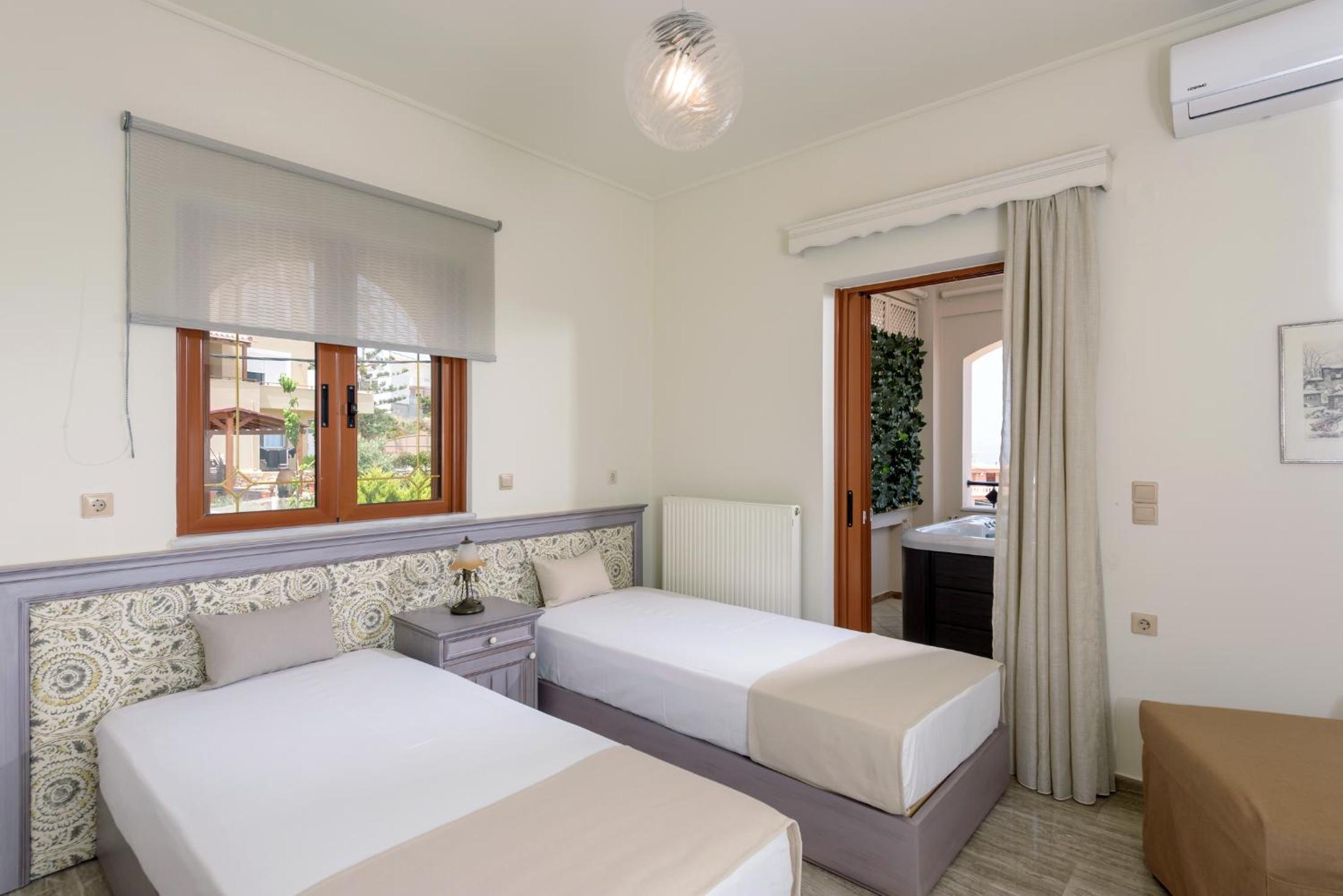 Villa Araucaria private pool Jacuzzi Seaview