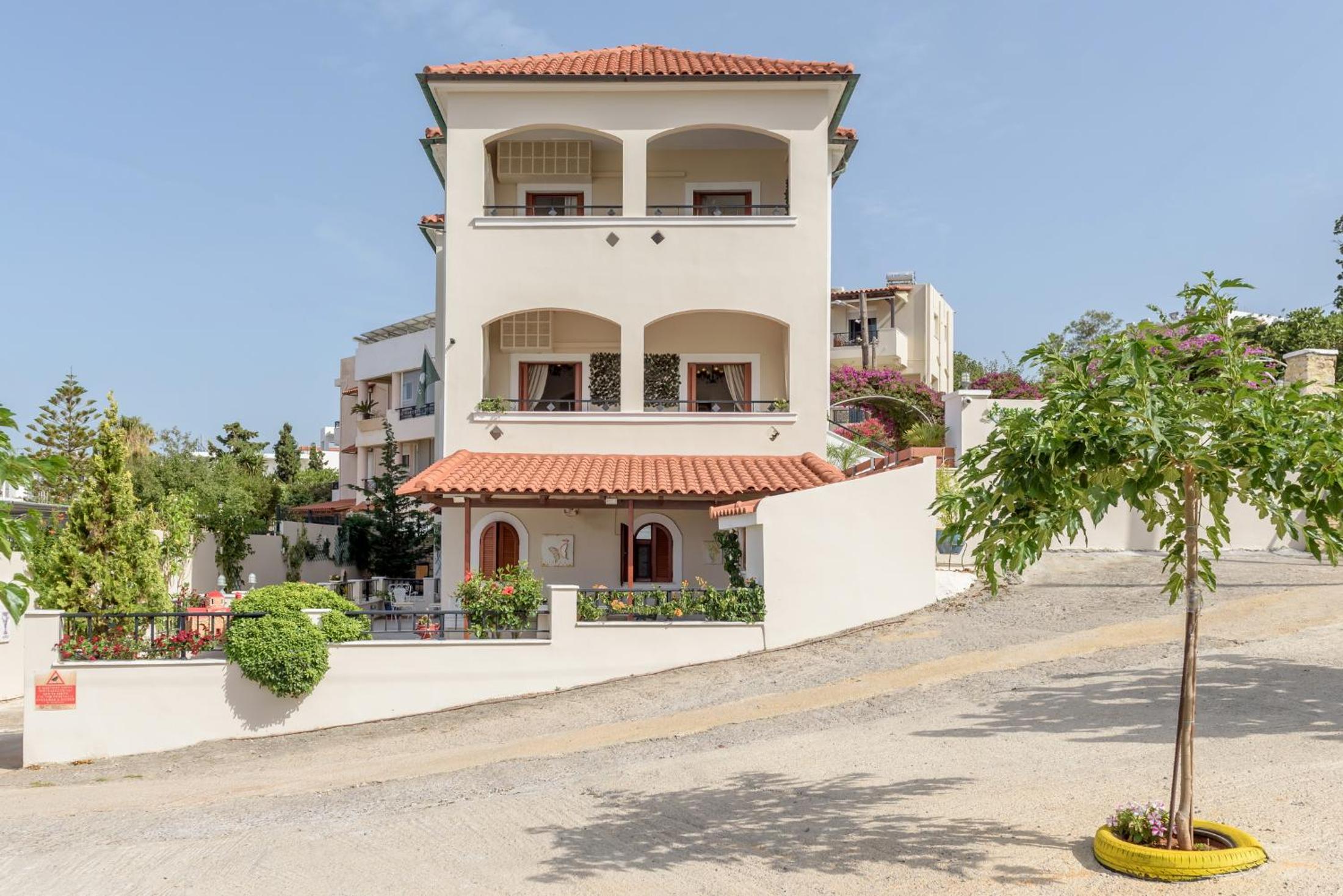 Villa Araucaria private pool Jacuzzi Seaview