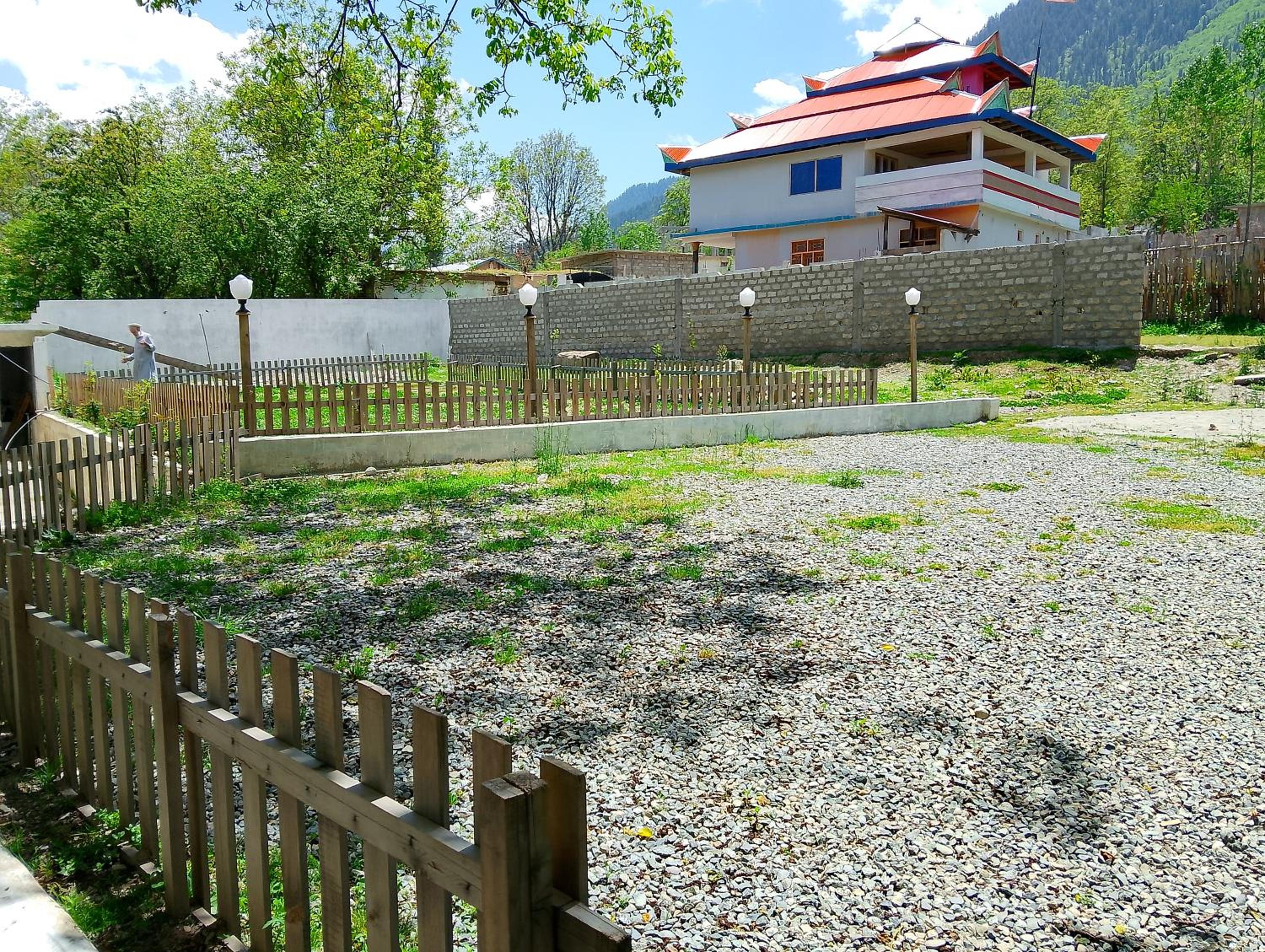 Eagle Nest Cottage, Kalam view 3