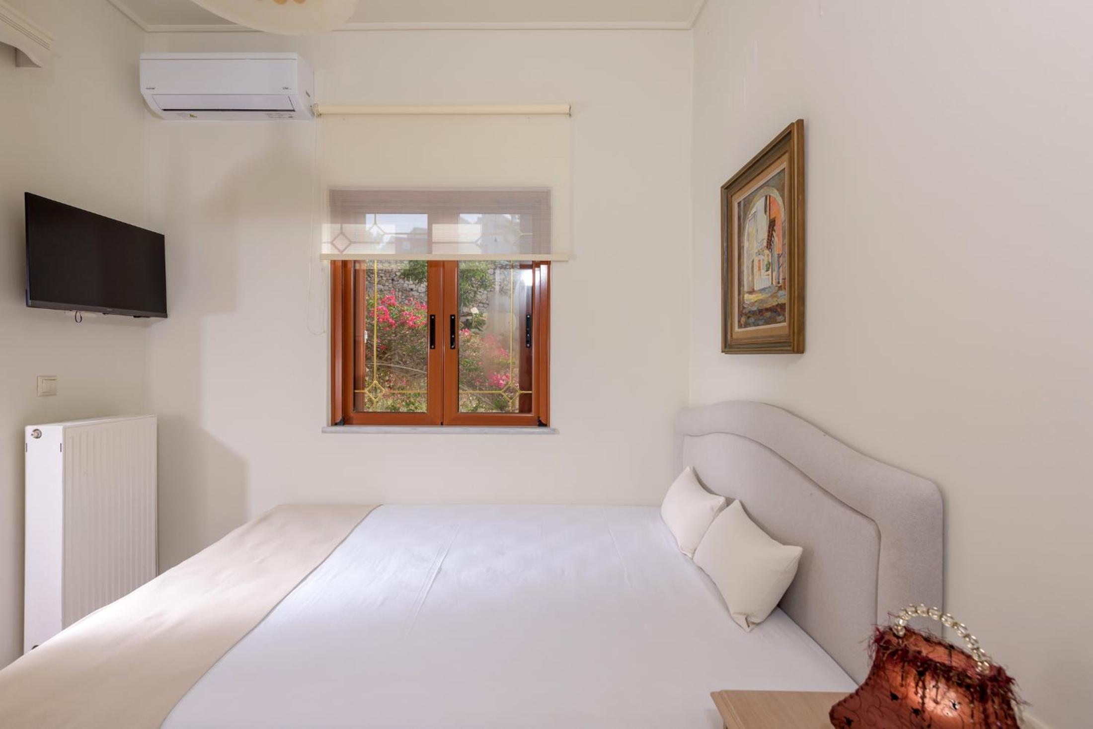 Villa Araucaria private pool Jacuzzi Seaview