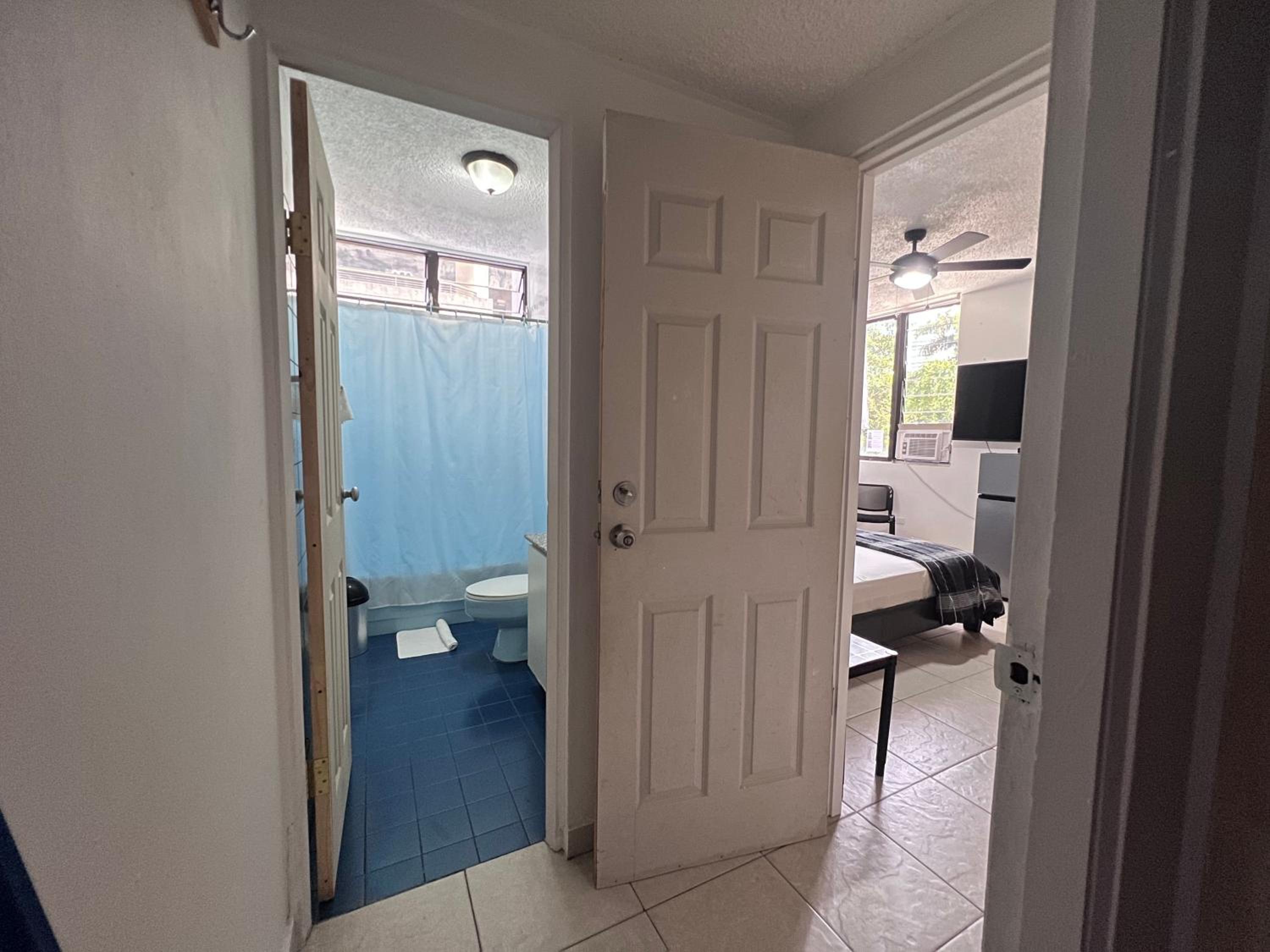 Habitación céntrica y espaciosa con A/A