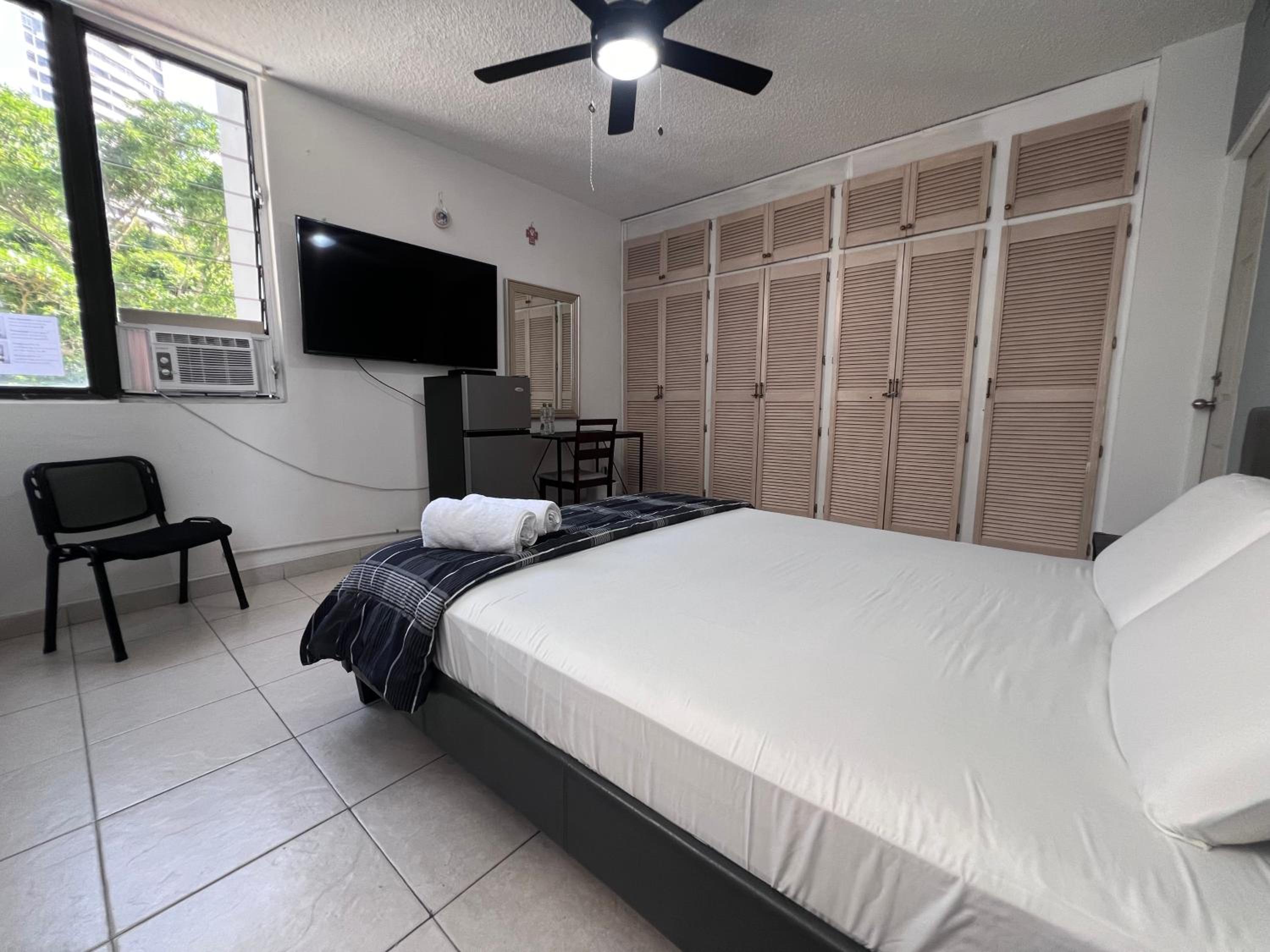 Habitación céntrica y espaciosa con A/A